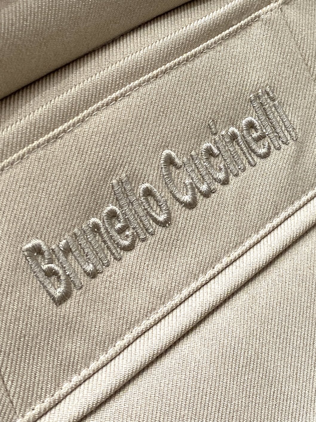 Brunello Cucinelli、2025新品西装外套，时尚帅气，简约百搭款，定制原版面料，不仅挺括
