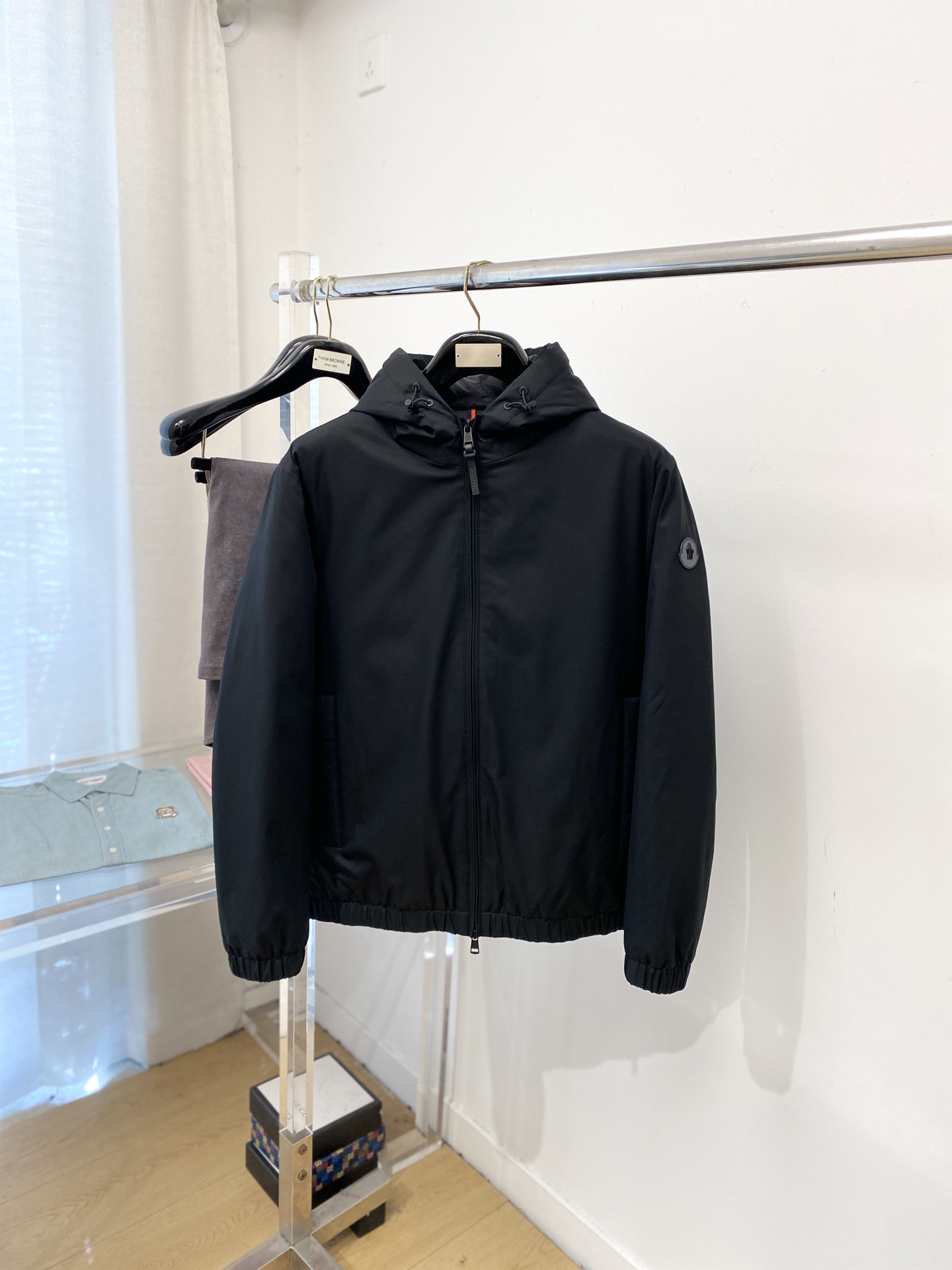 蒙口、2025最新款男士轻薄羽绒服、面料柔软舒适 ．上身版型超赞 ．拉链．辅料都是客供 、进口面料，轻便