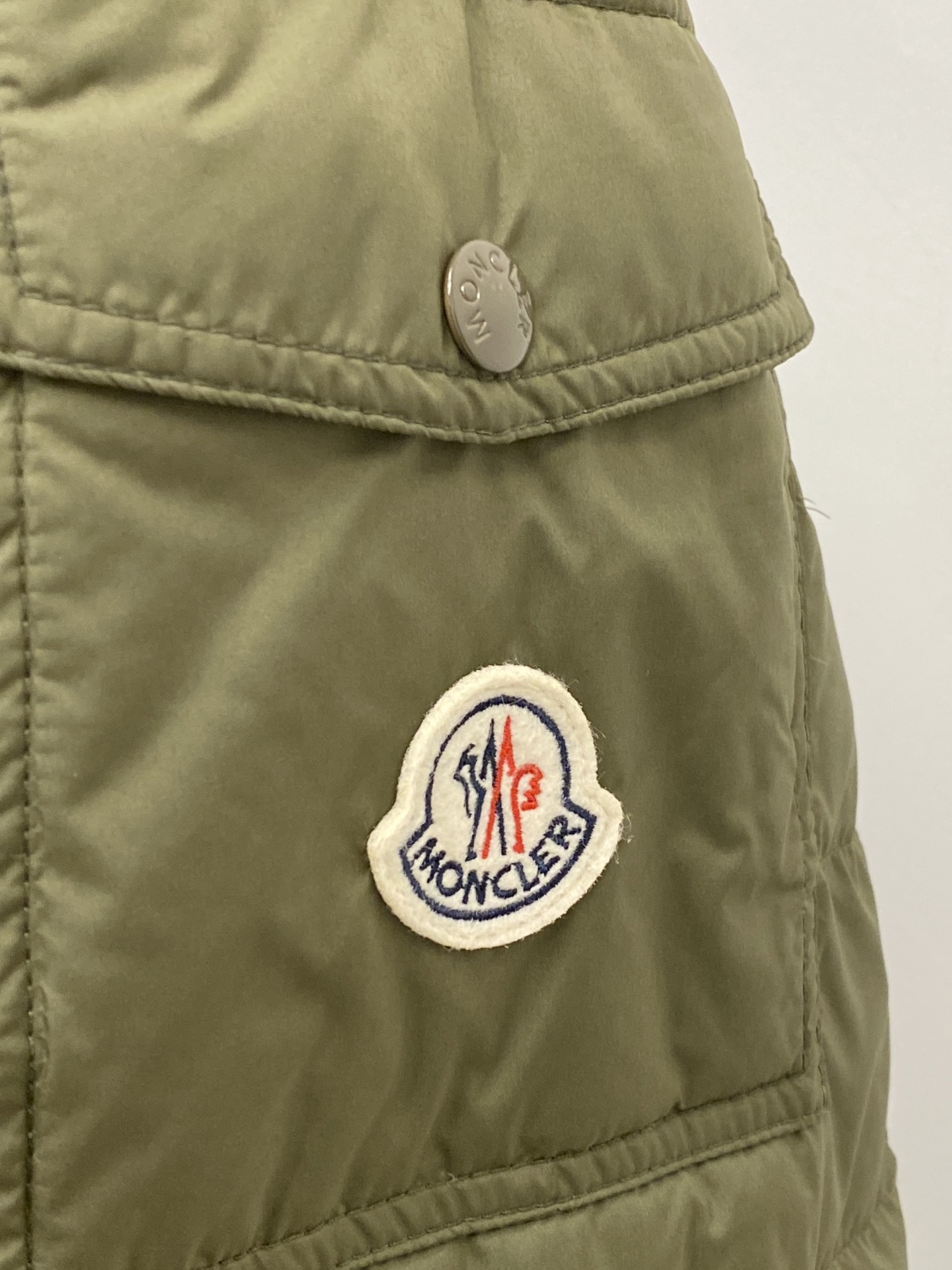 蒙口、2025最新款男士轻薄羽绒服、面料柔软舒适 ．上身版型超赞 ．拉链．辅料都是客供 、进口面料，轻便