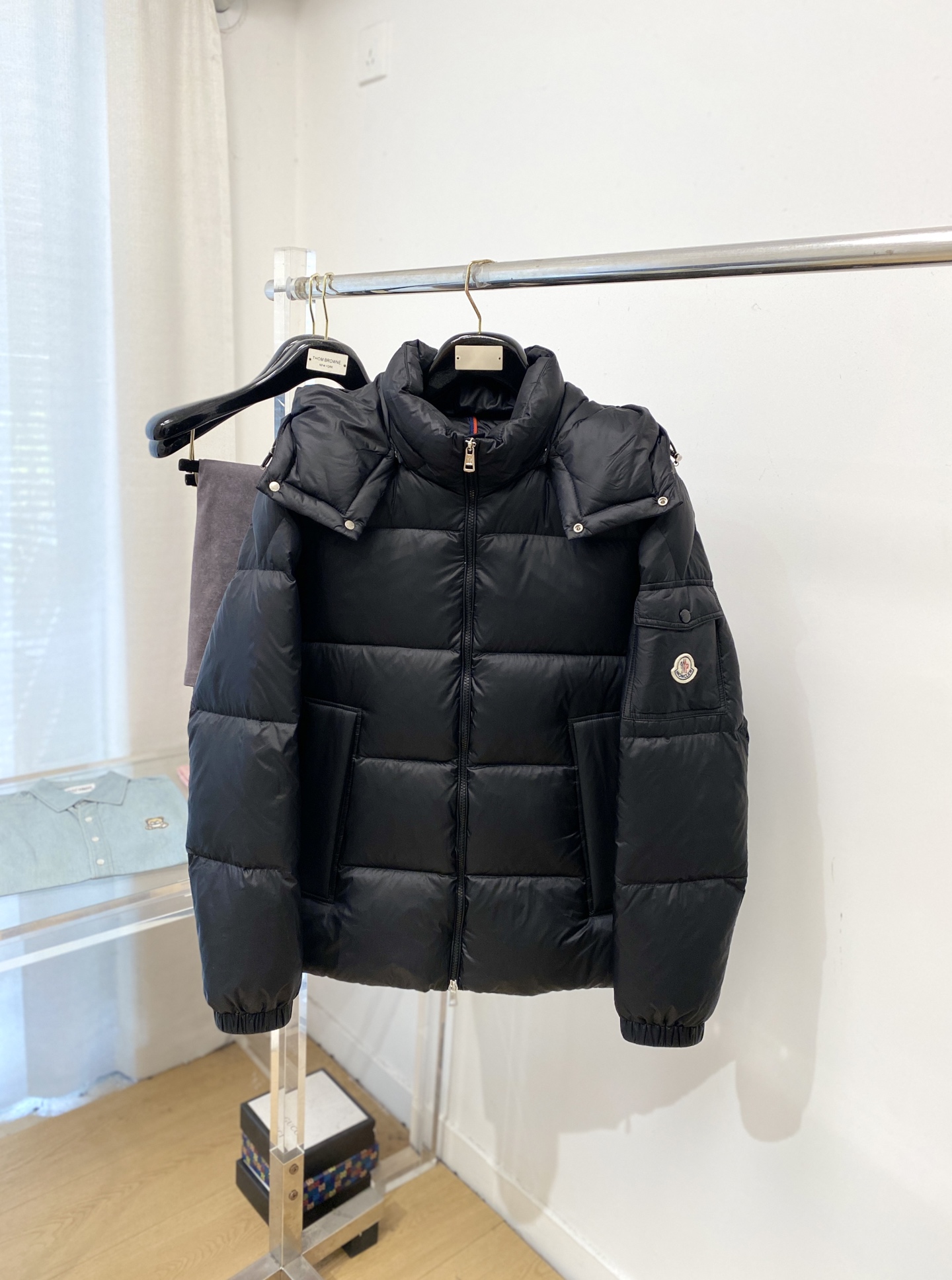 蒙口、2025最新款男士轻薄羽绒服、面料柔软舒适 ．上身版型超赞 ．拉链．辅料都是客供 、进口面料，轻便