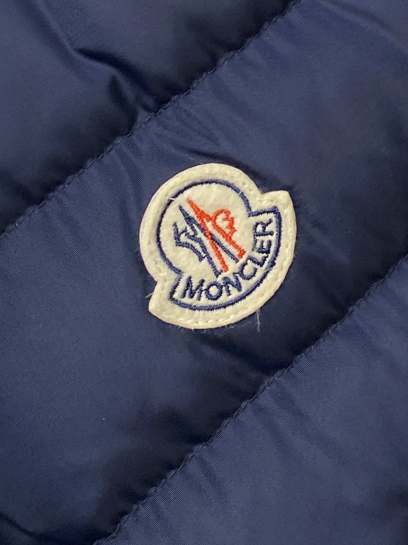 蒙口、2025最新款男士轻薄羽绒夹克、面料柔软舒适 ．上身版型超赞 ．拉链．辅料都是客供 、进口面料，轻