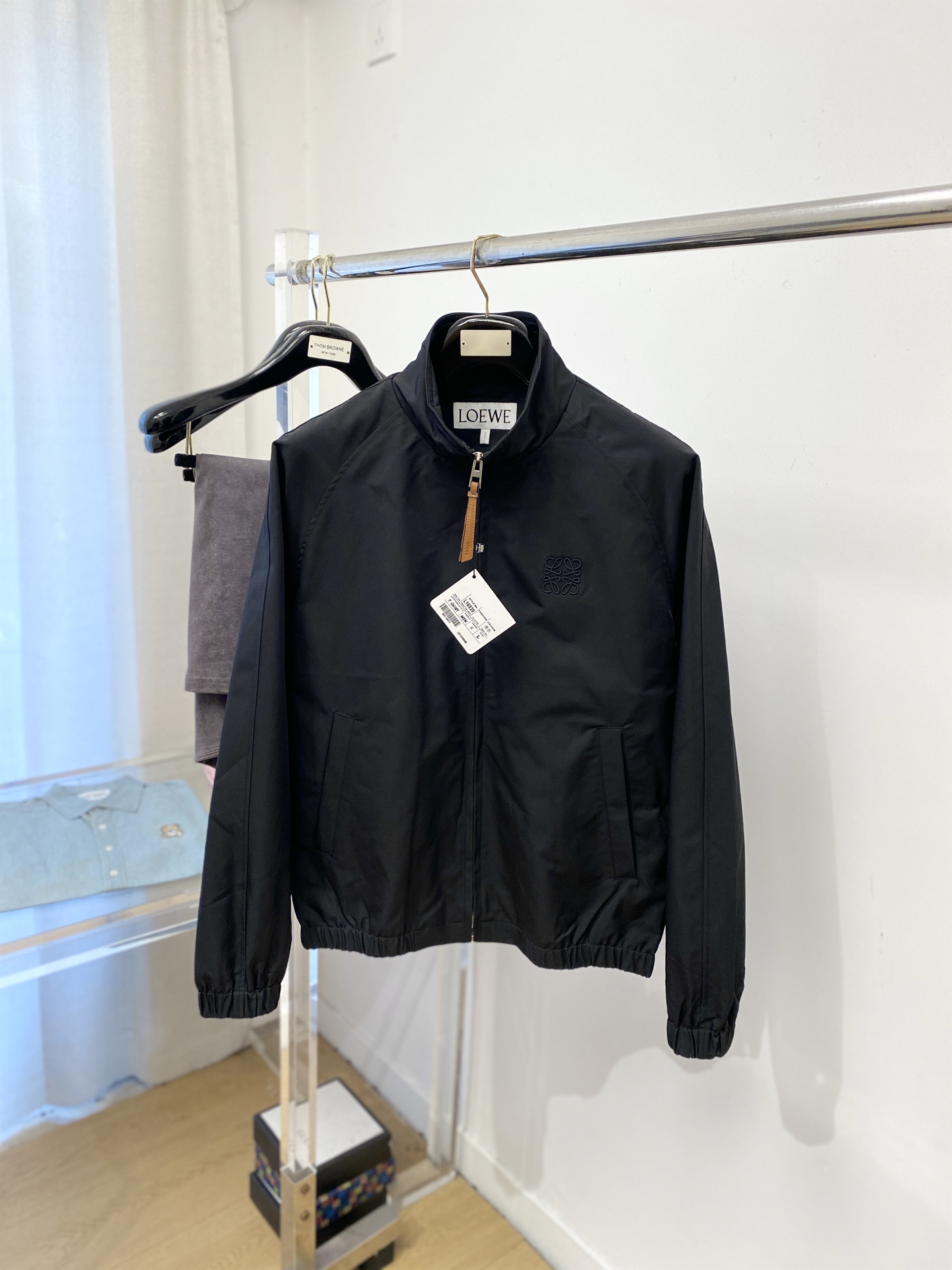 罗意威、2025新品夹克外套，时尚帅气，简约百搭款，胸前精致刺绣图案logo，定制原版面料，不仅挺括，保