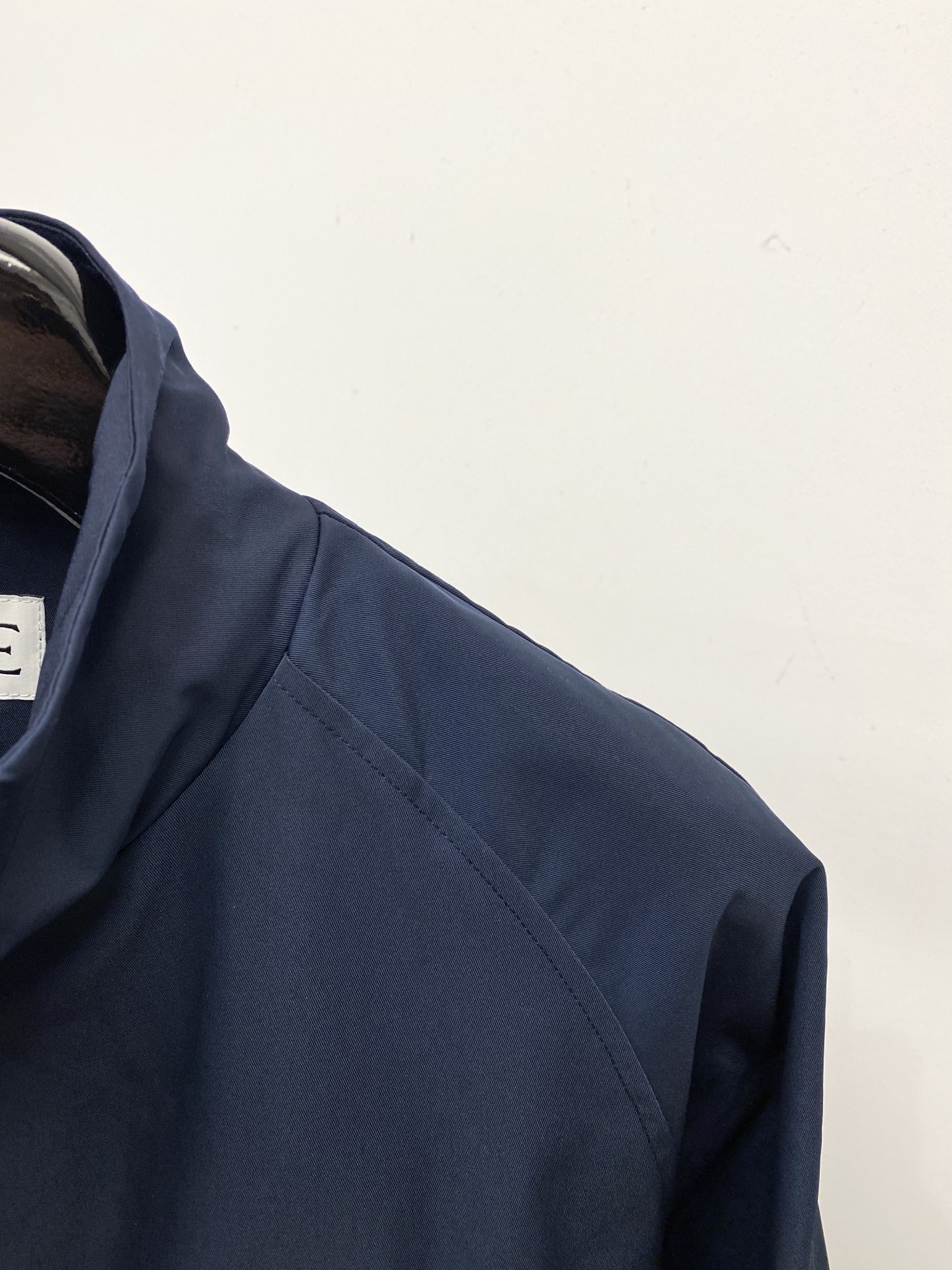 罗意威、2025新品夹克外套，时尚帅气，简约百搭款，胸前精致刺绣图案logo，定制原版面料，不仅挺括，保