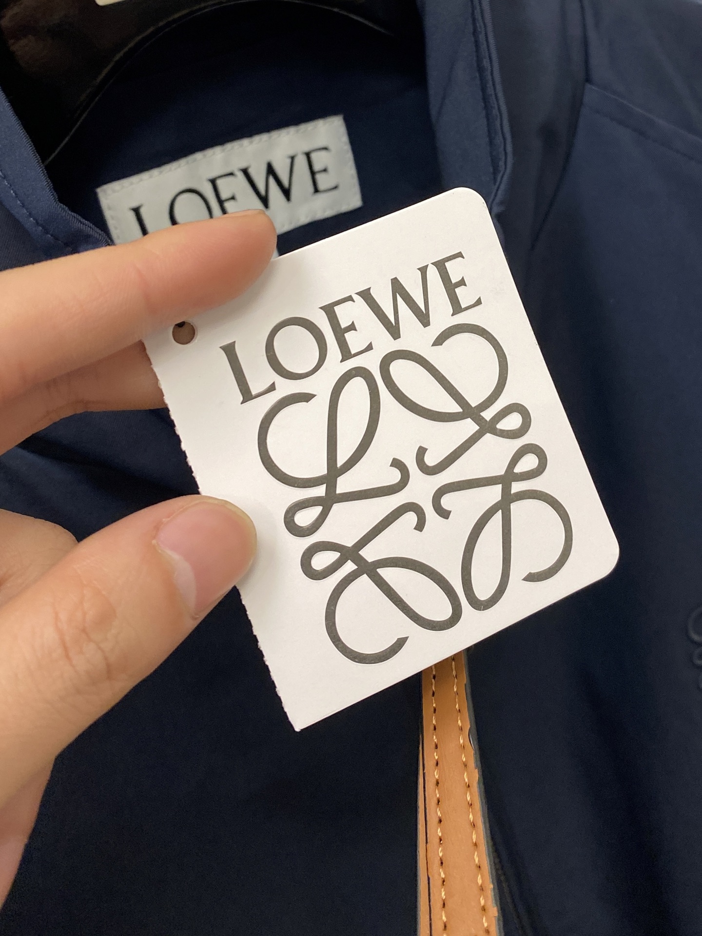 罗意威、2025新品夹克外套，时尚帅气，简约百搭款，胸前精致刺绣图案logo，定制原版面料，不仅挺括，保