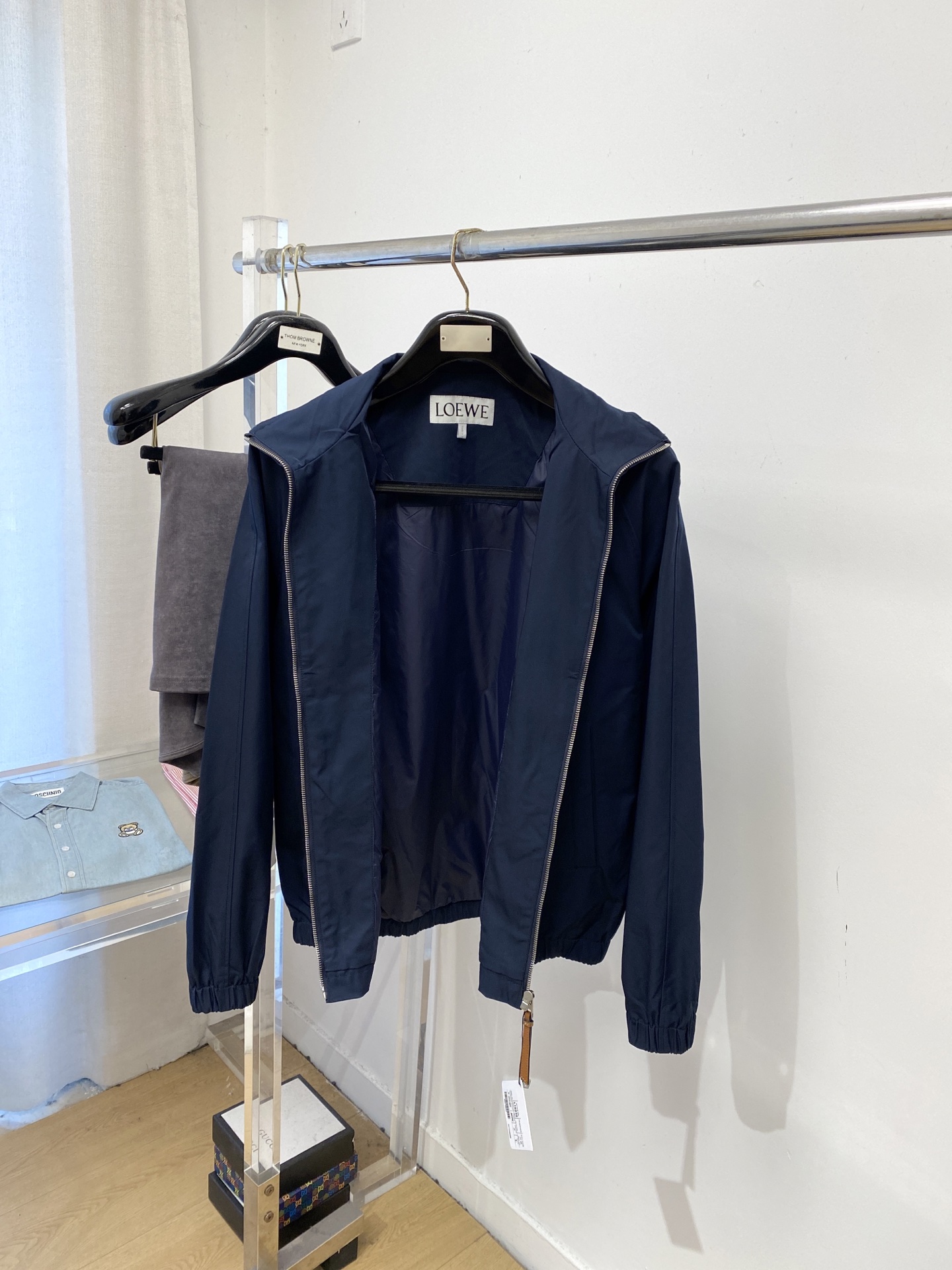 罗意威、2025新品夹克外套，时尚帅气，简约百搭款，胸前精致刺绣图案logo，定制原版面料，不仅挺括，保