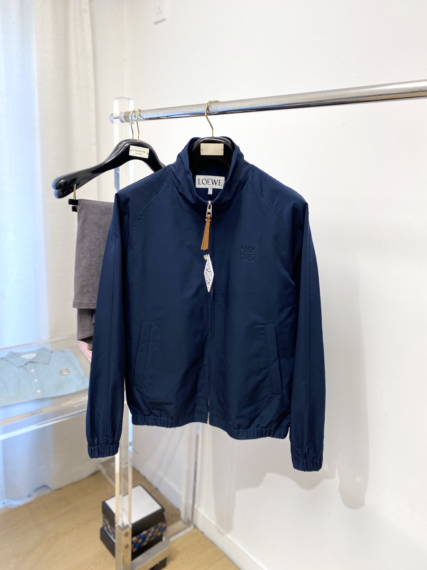 罗意威、2025新品夹克外套，时尚帅气，简约百搭款，胸前精致刺绣图案logo，定制原版面料，不仅挺括，保