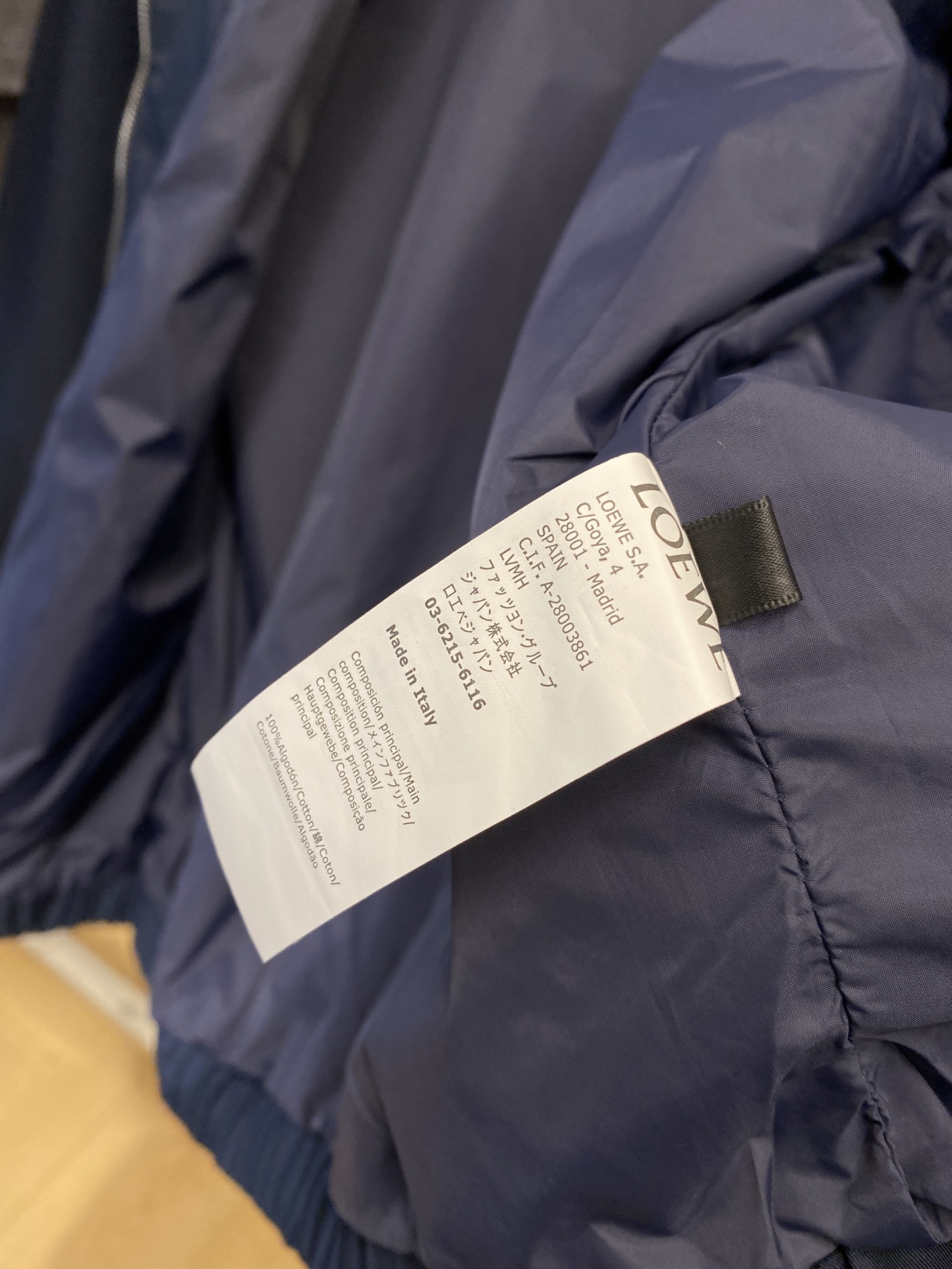 罗意威、2025新品夹克外套，时尚帅气，简约百搭款，胸前精致刺绣图案logo，定制原版面料，不仅挺括，保