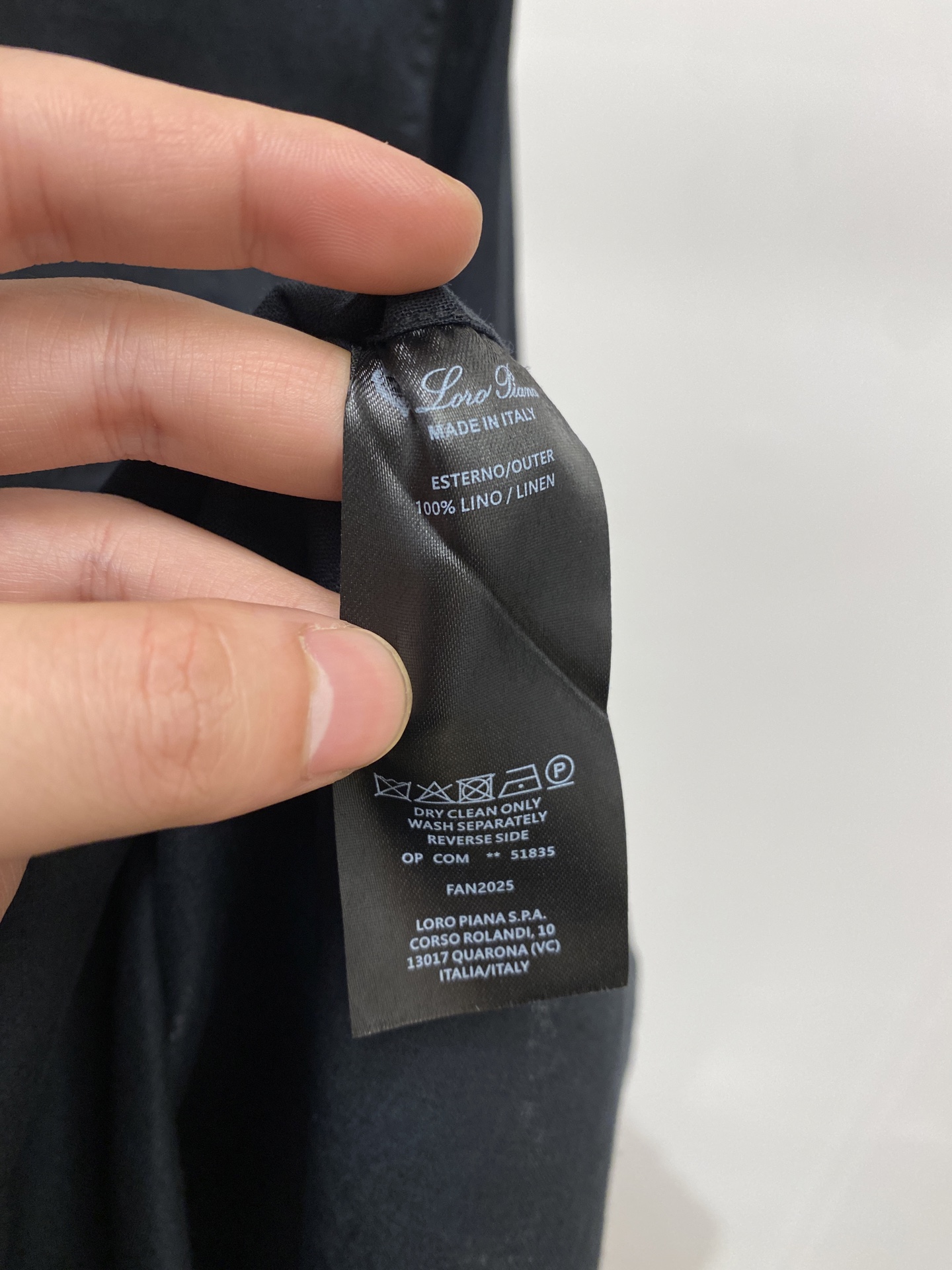 lP🆕、2025新品衬衫，时尚帅气，简约百搭款，定制原版面料，不仅挺括，保持潮流的廓形，又穿着舒适，纱织