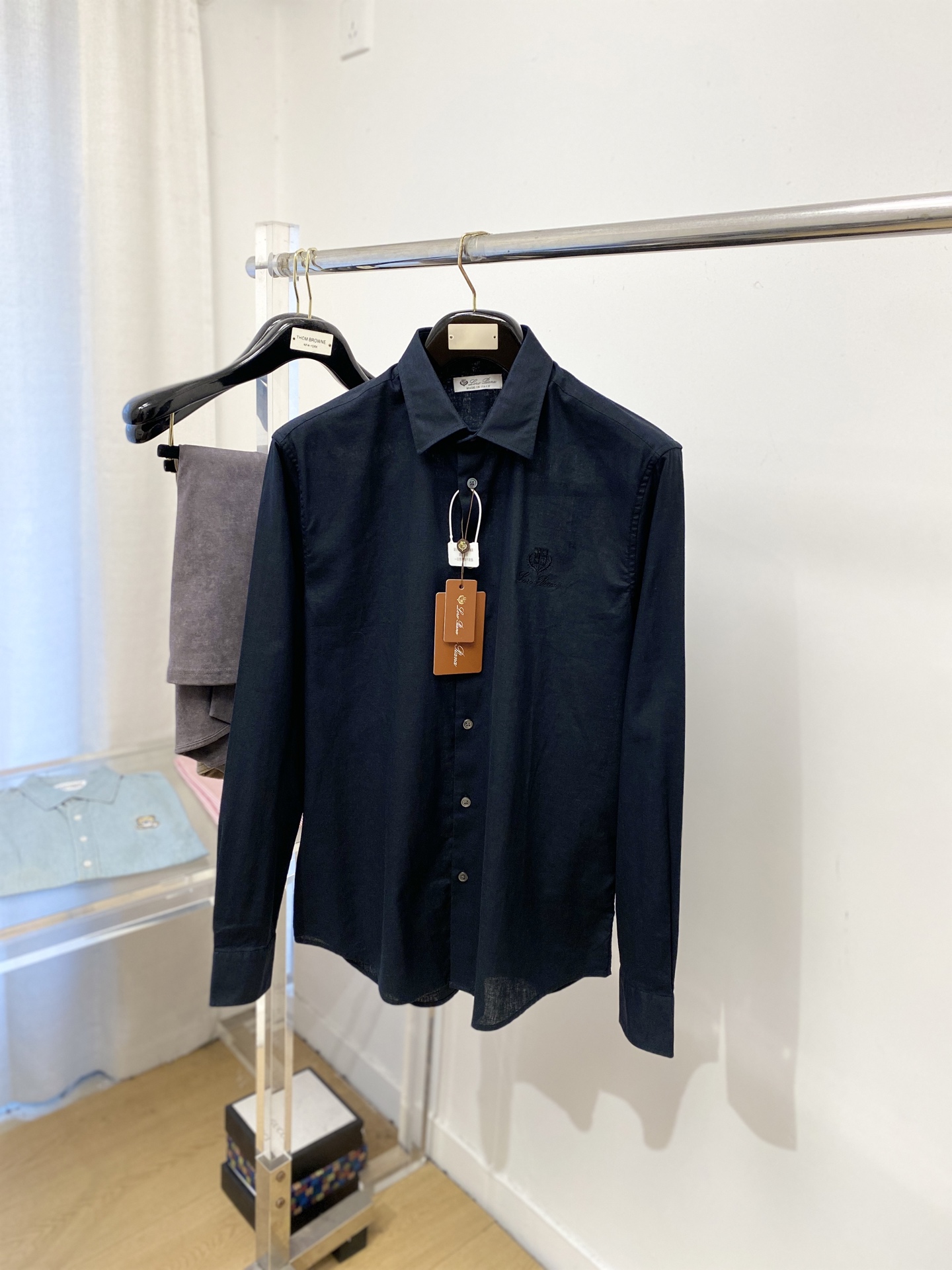 lP🆕、2025新品衬衫，时尚帅气，简约百搭款，定制原版面料，不仅挺括，保持潮流的廓形，又穿着舒适，纱织