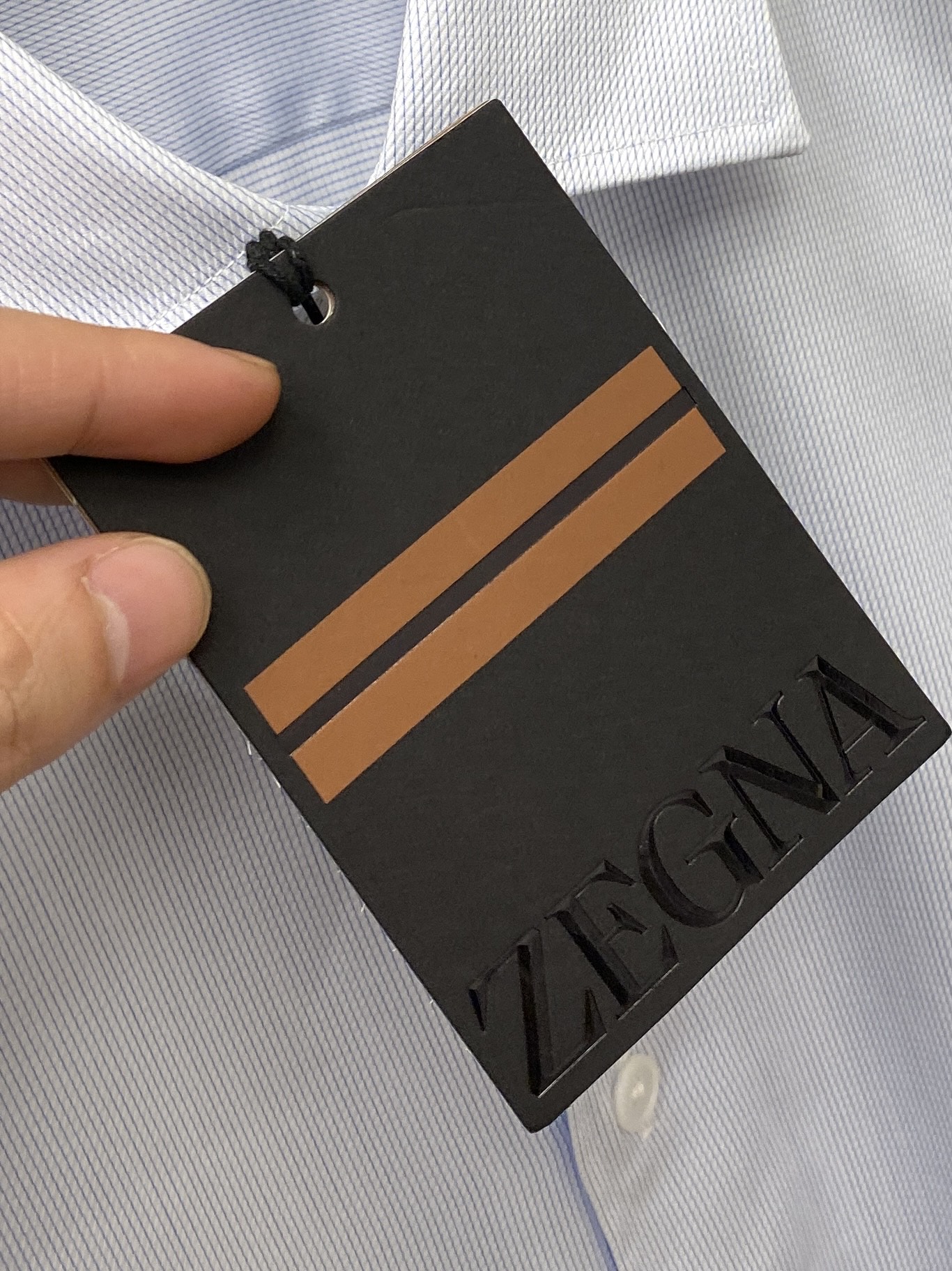 杰尼亚、2025新品衬衫，时尚帅气，简约百搭款，定制原版面料，不仅挺括，保持潮流的廓形，又穿着舒适，纱织