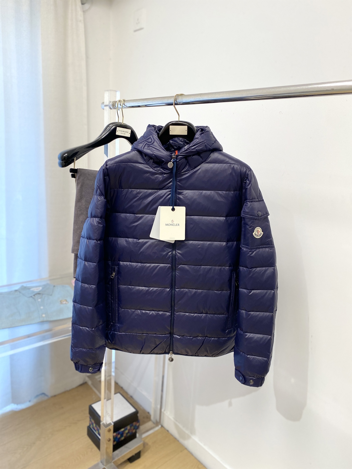 蒙口、2025最新款男士轻薄羽绒服、面料柔软舒适 ．上身版型超赞 ．拉链．辅料都是客供 、进口面料，轻便