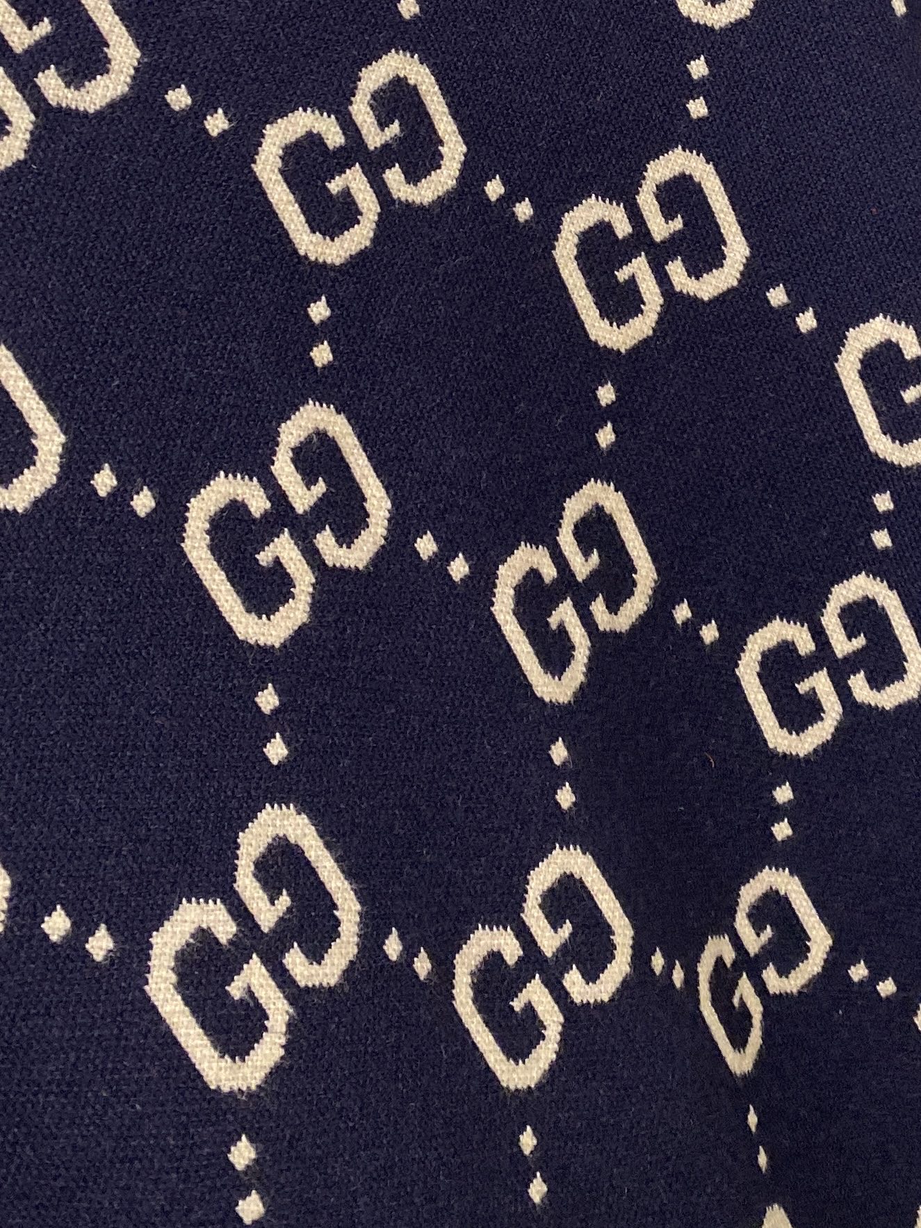 支持年后退换！ 古奇、2025新品羊毛衣 具有手感细腻柔软，可直接与肌肤接触，让暖心的纱线变化出细腻的质