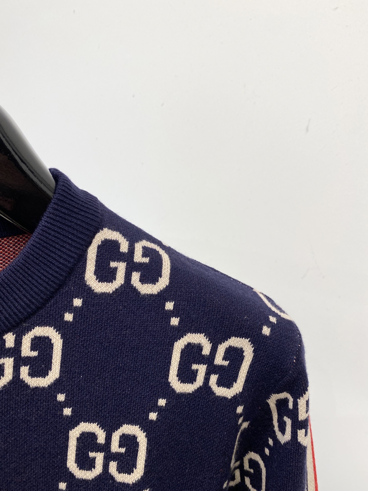 支持年后退换！ 古奇、2025新品羊毛衣 具有手感细腻柔软，可直接与肌肤接触，让暖心的纱线变化出细腻的质