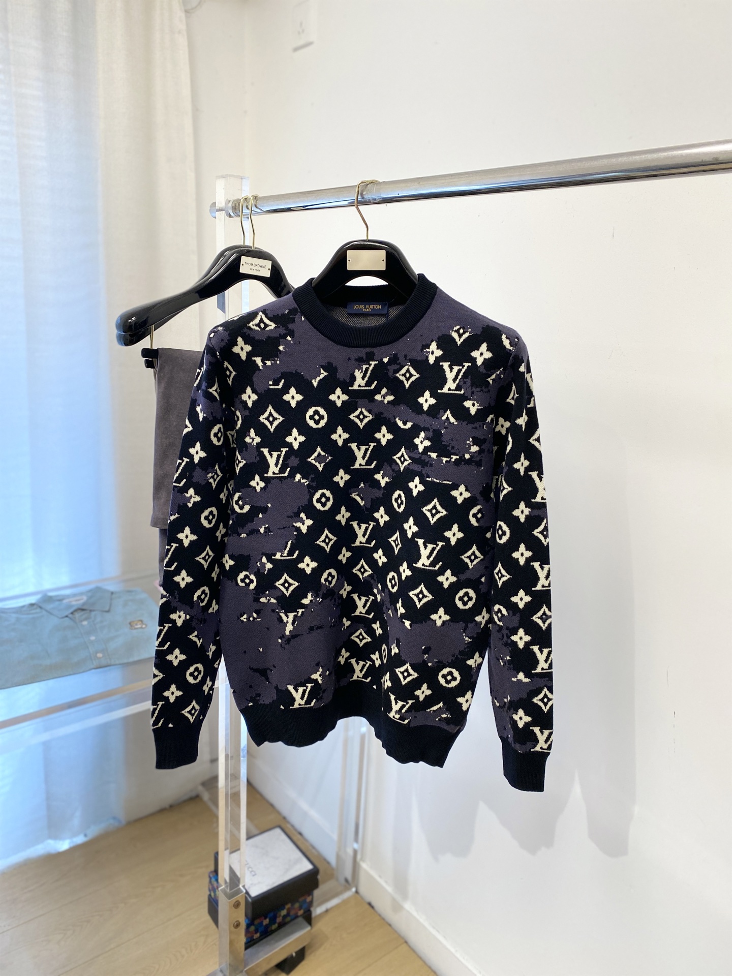 支持年后退换！ 路易威登、2025新品羊毛衣 具有手感细腻柔软，可直接与肌肤接触，让暖心的纱线变化出细腻