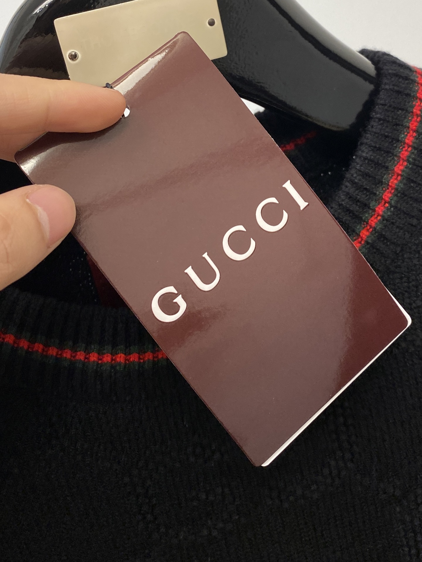 古奇、2025新品羊毛衣 具有手感细腻柔软，可直接与肌肤接触，让暖心的纱线变化出细腻的质感，顶级工艺极具