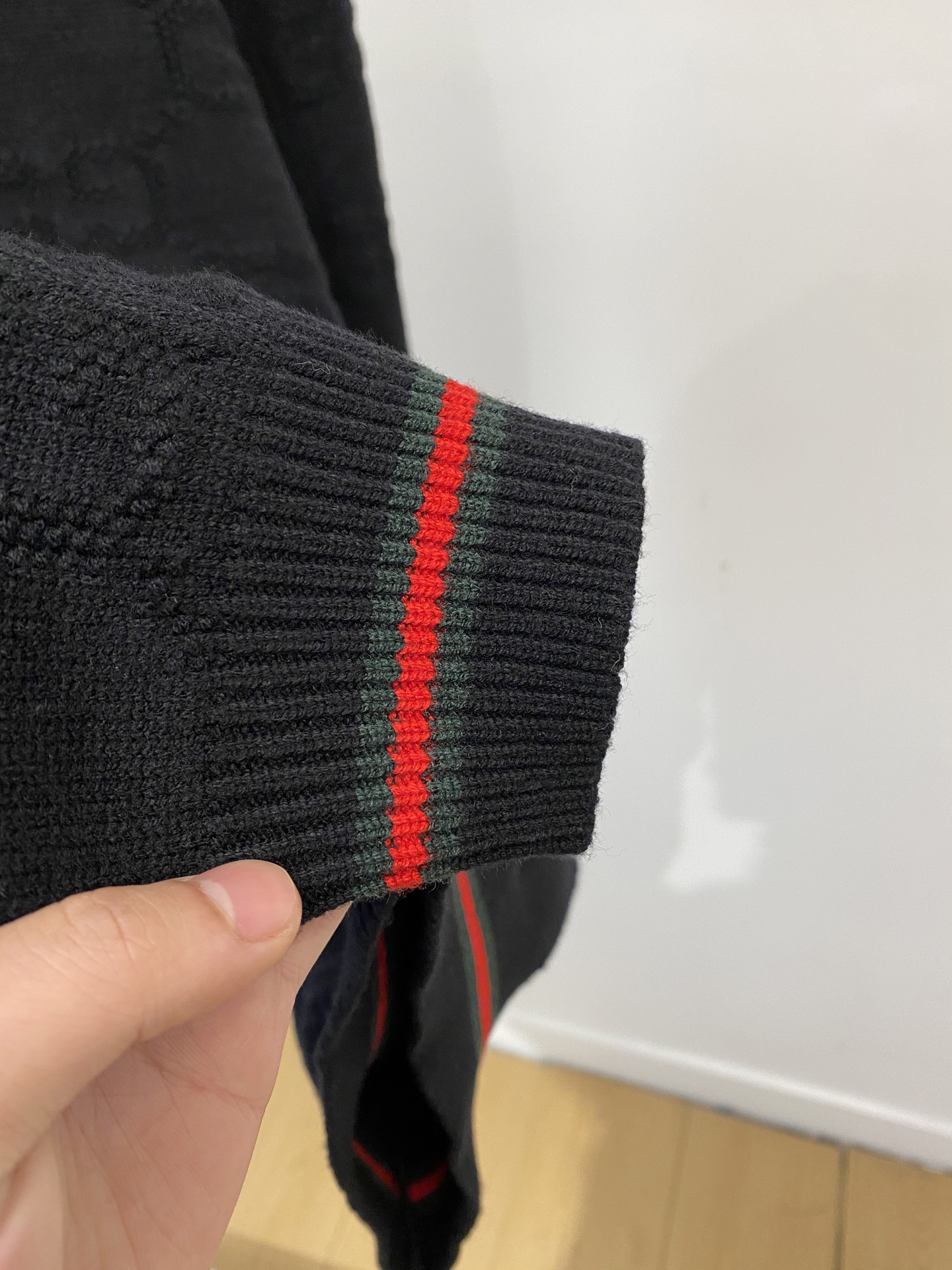 古奇、2025新品羊毛衣 具有手感细腻柔软，可直接与肌肤接触，让暖心的纱线变化出细腻的质感，顶级工艺极具