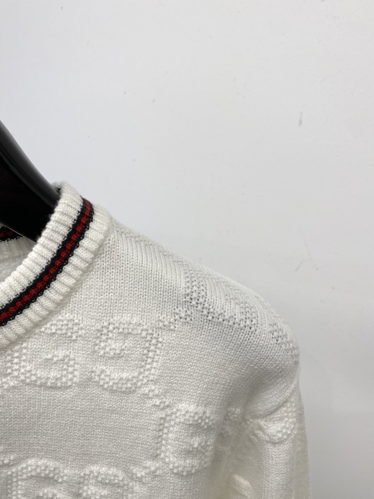 支持年后退换！ 古奇、2025新品羊毛衣 具有手感细腻柔软，可直接与肌肤接触，让暖心的纱线变化出细腻的质