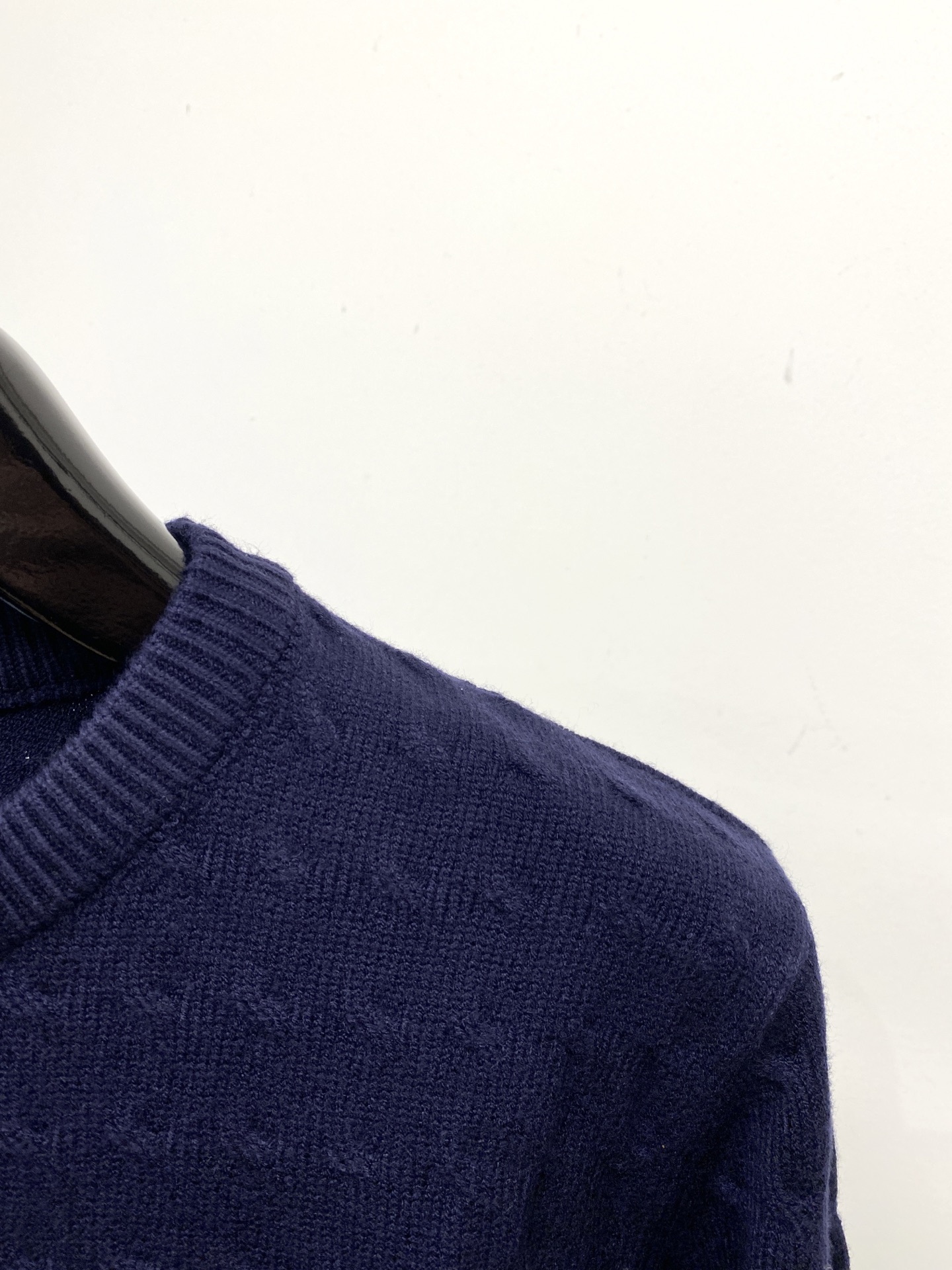 支持年后退换！ 普拉达、2025新品羊毛衣 具有手感细腻柔软，可直接与肌肤接触，让暖心的纱线变化出细腻的