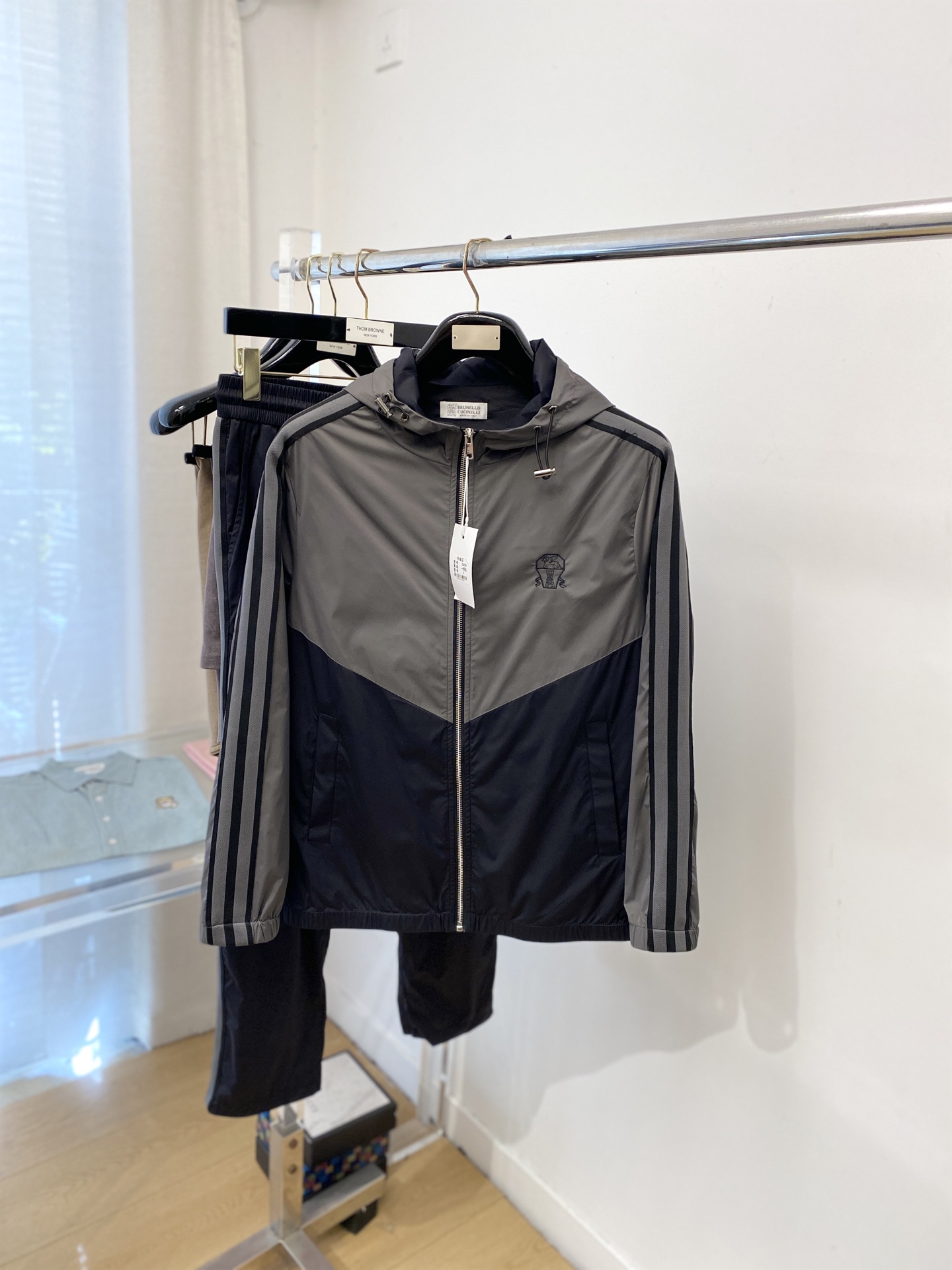 NO:654072,Brunello Cucinelli, 2025 latest product, fashionable casual suit, made of top-quality original fabrics, comfortable to wear, very good hygroscopicity and breathability, and super high color fastness!  It is very good whether worn inside or outside. Size M-3XL, brunello cucinelli, alexander wang19860909Brunello Cucinelli、2025最新品,时尚休闲套装,顶级原版面料打造,穿着舒适,吸湿性透气性都非常良好,色牢度超高！无论内搭还是外穿都非常出彩码数M-3XL,,brunello cucinelli,alexander wang,Men's clothing