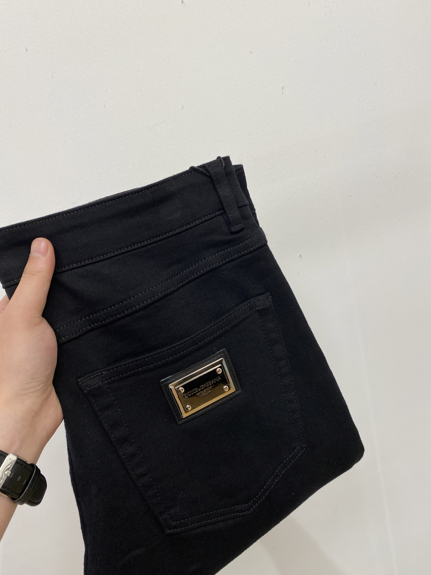 DG、2025最新品，专柜同步有售，原单狠货，水洗休闲牛仔裤，进口原版水洗弹力面料，舒适有弹性，原版五金