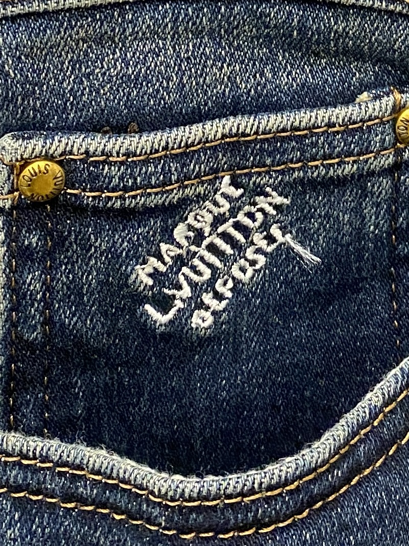 LV、2025最新品，专柜同步有售，原单狠货，水洗休闲牛仔裤，进口原版水洗弹力面料，舒适有弹性，原版五金