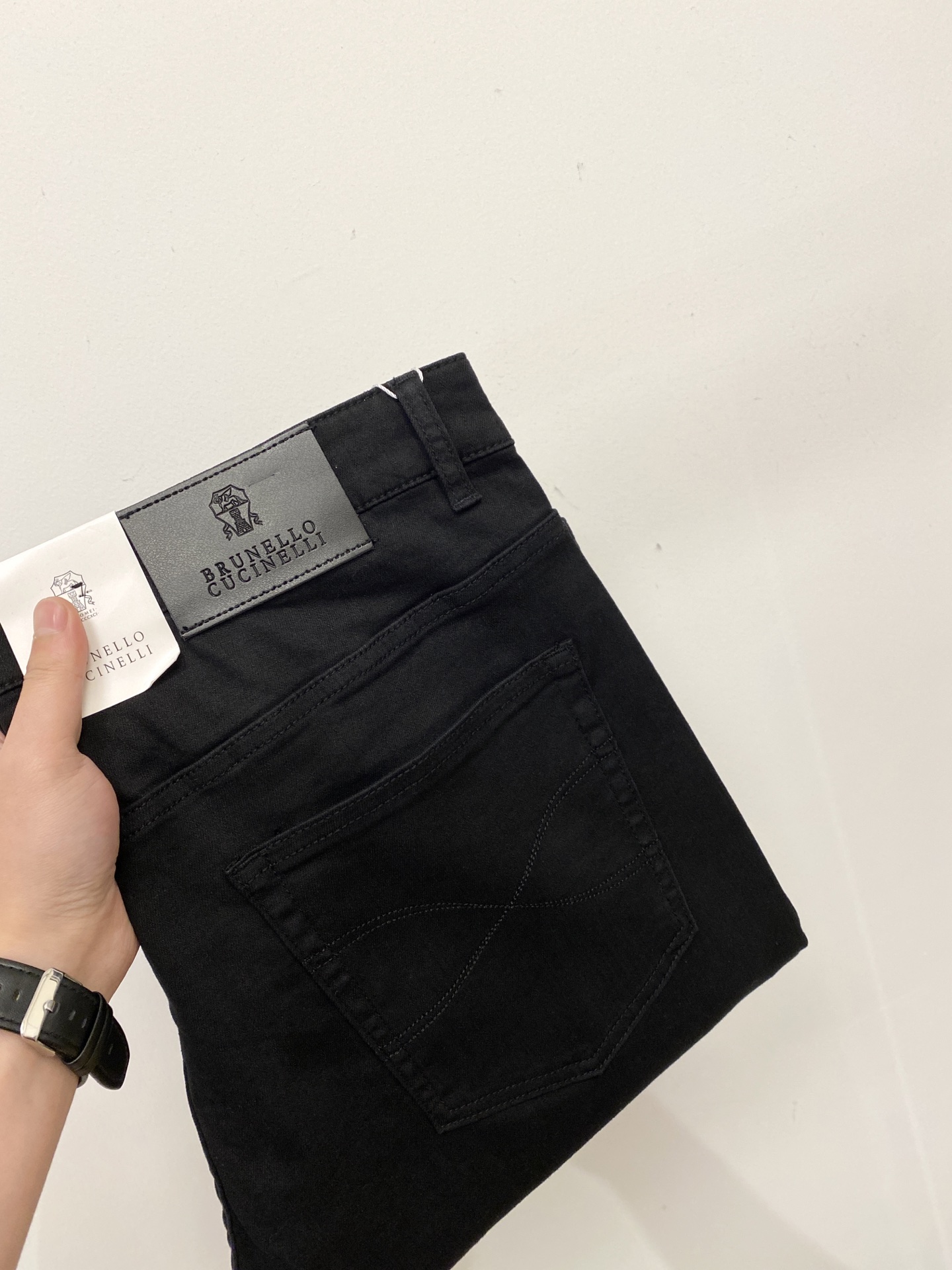 NO:627157,Brunello Cucinelli, 2025 latest products, available at counters simultaneously, original goods, washed casual jeans, imported original washed stretch fabric, comfortable and elastic, original hardware accessories decorated with logo, super correct version, extremely high grade, counter quality, fashionable upper body, code number 29-40,, brunello cucinelli, jeans, alexander wang19860909Brunello Cucinelli、2025最新品,专柜同步有售,原单狠货,水洗休闲牛仔裤,进口原版水洗弹力面料,舒适有弹性,原版五金辅料装饰logo,版型超正,档次极高,专柜品质,上身时尚有型,码数29-40,,brunello cucinelli,jeans,alexander wang,Men's clothing