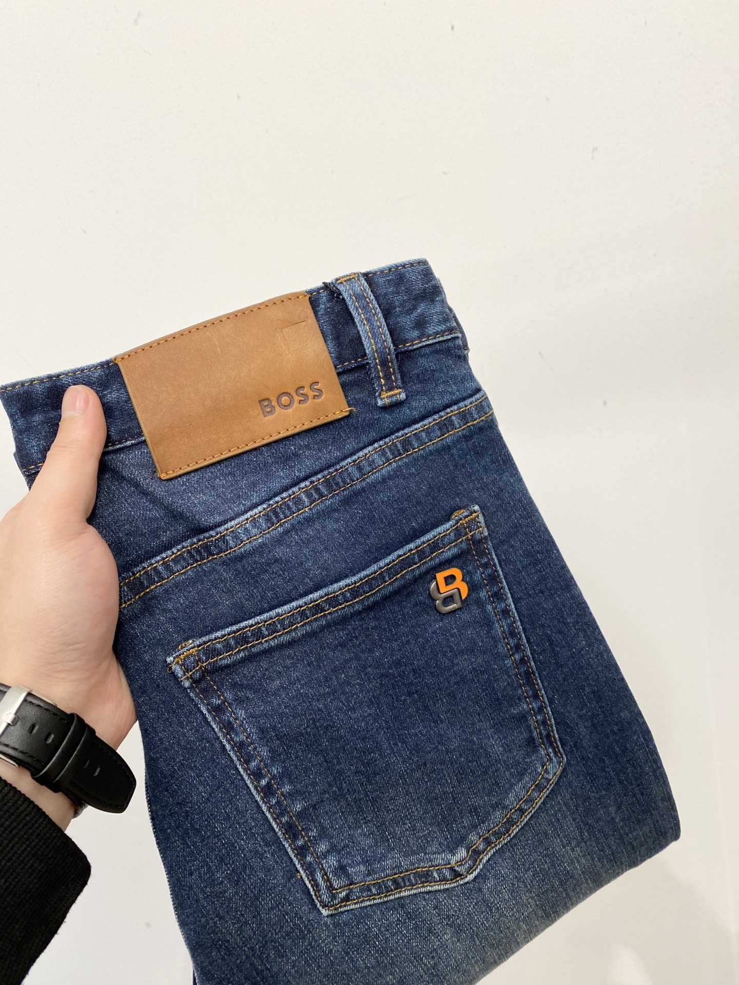 NO:624342,BOSS, 2025 latest products, available at counters at the same time, original goods, washed casual jeans, imported original washed stretch fabrics, comfortable and elastic, original hardware accessories decorated with logo, super correct version, extremely high grade, counter quality, fashionable and stylish upper body, code number 29-36,, jeans, alexander wang19860909BOSS、 2025最新品,专柜同步有售,原单狠货,水洗休闲牛仔裤,进口原版水洗弹力面料,舒适有弹性,原版五金辅料装饰logo,版型超正,档次极高,专柜品质,上身时尚有型,码数29-36,,jeans,alexander wang,Men's clothing