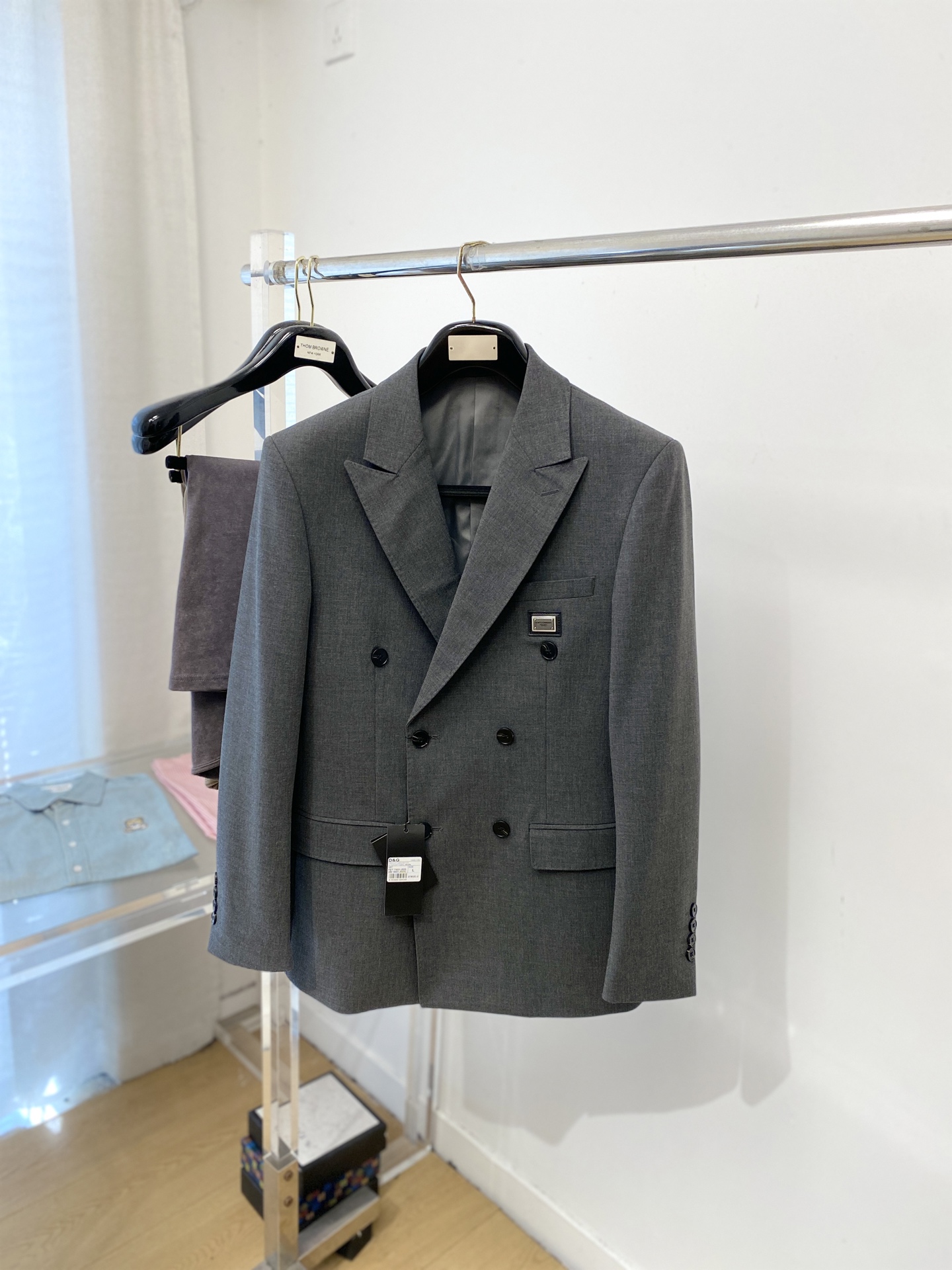 NO:644067,DG, 2025 new suit jacket, fashionable and handsome, simple and versatile, customized original fabric, not only crisp and trendy silhouette, but also comfortable to wear, more delicate yarn weaving, size M-3XL,, jackets & coats, business suit, alexander wang19860909DG、2025新品西装外套,时尚帅气,简约百搭款,定制原版面料,不仅挺括,保持潮流的廓形,又穿着舒适,纱织更细腻,码数M-3XL,,jackets & coats,business suit,alexander wang,Men's clothing