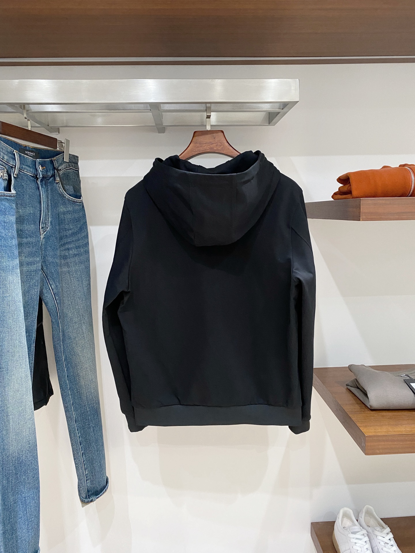 巴宝莉、2025新品卫衣外套，时尚帅气，简约百搭款，胸前精致刺绣图案logo，定制原版面料，不仅挺括，保