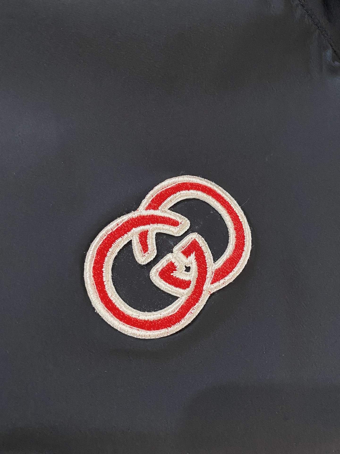 古奇、2025新品双面穿夹克外套，时尚帅气，简约百搭款，原版五金辅料logo，定制原版面料，不仅挺括，保