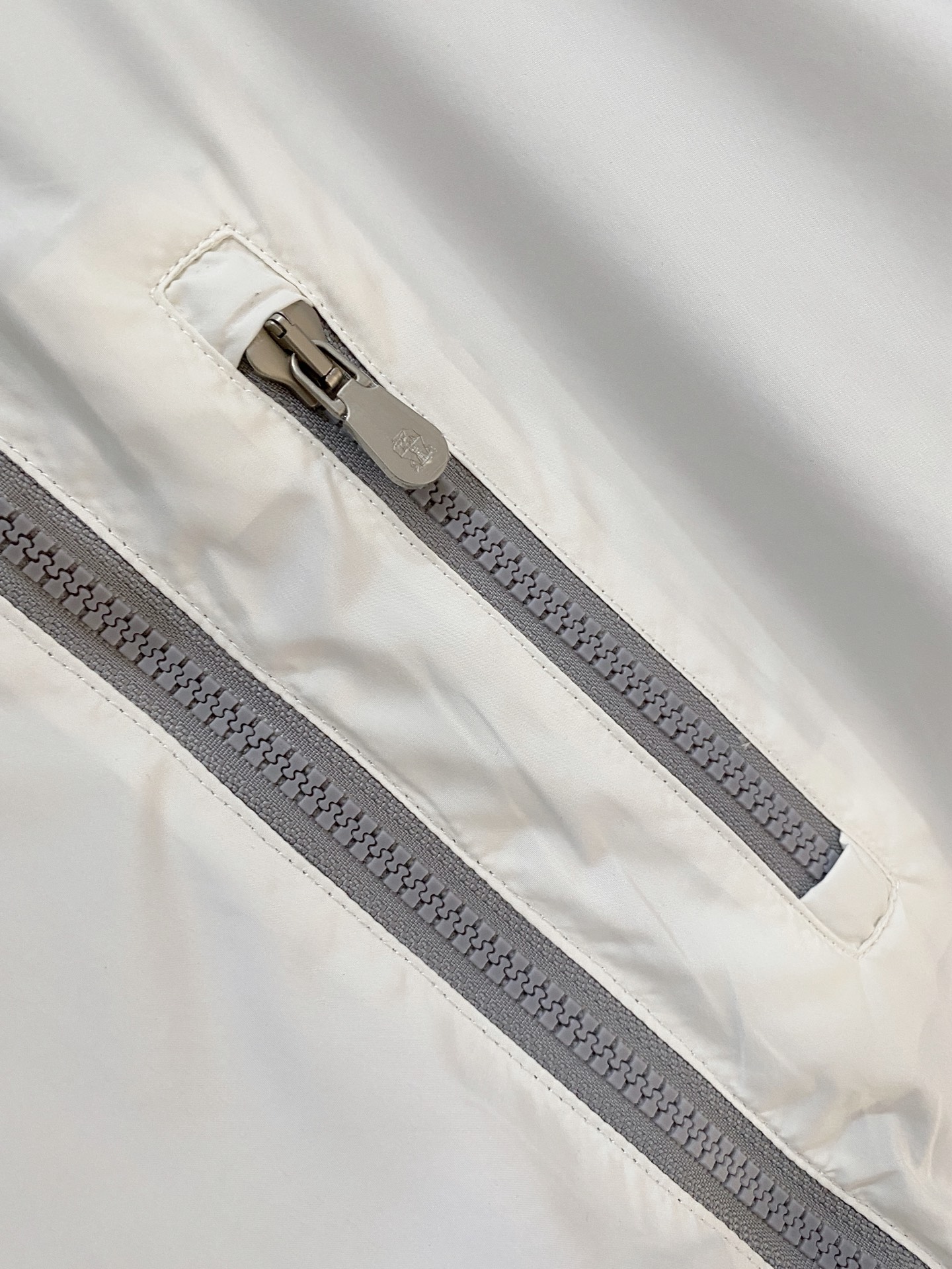 Brunello Cucinelli、2025新品双面穿夹克外套，时尚帅气，简约百搭款，原版五金辅料lo