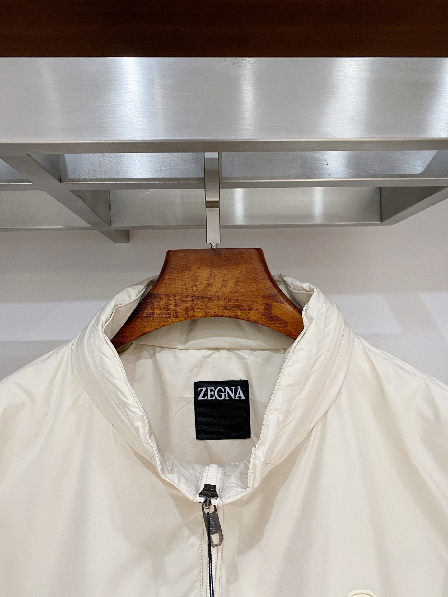 杰尼亚、2025新品夹克外套，时尚帅气，简约百搭款，胸前顶级印胶字母logo，定制原版面料，不仅挺括，保