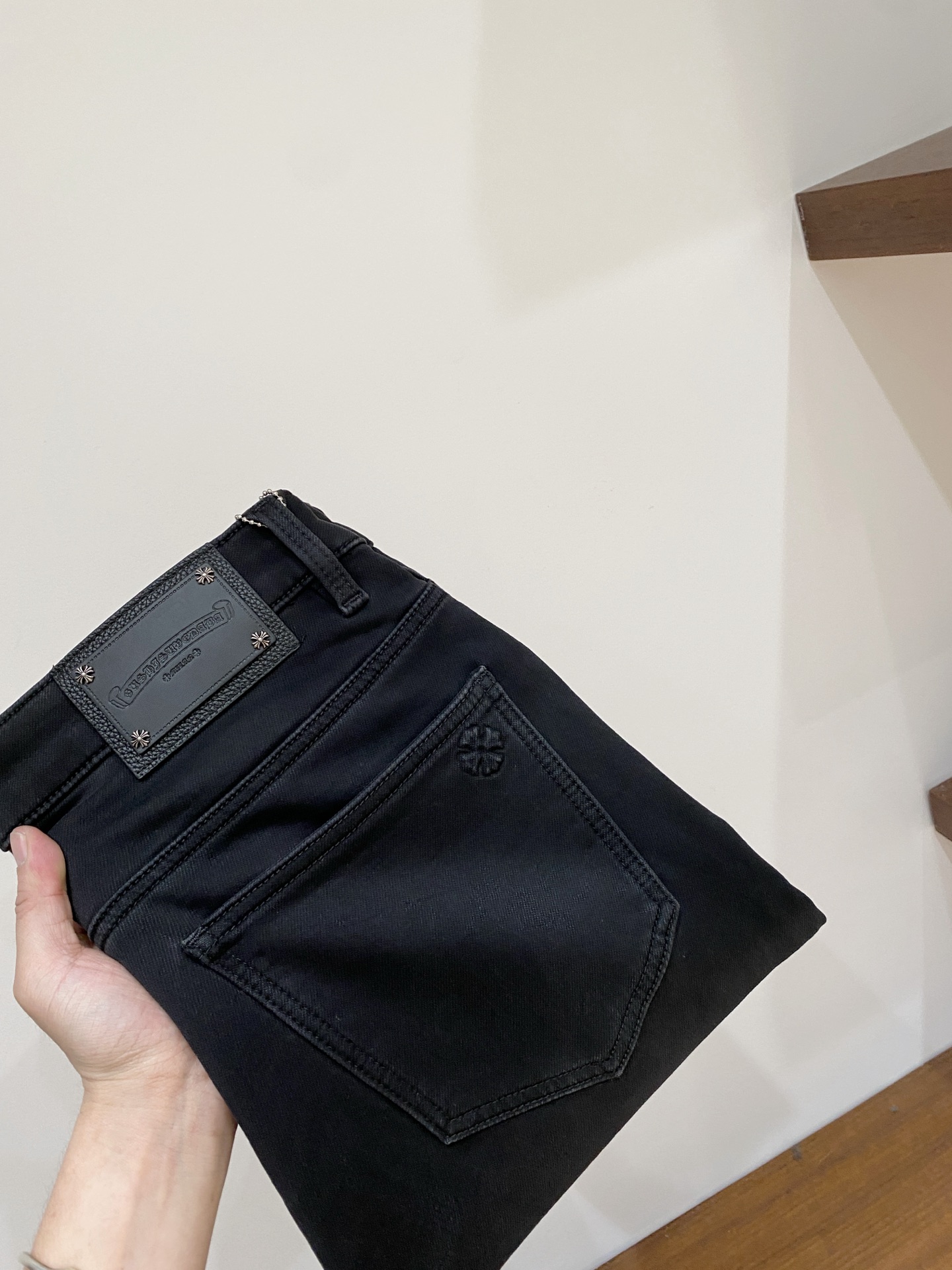 NO:651331,Chrome hearts, 2025 latest products, available at counters at the same time, original goods, washed casual jeans, imported original washed stretch fabrics, comfortable and elastic, original hardware accessories decorated with logo, super correct version, extremely high grade, counter quality, fashionable upper body, size 29-38, buy now,,chrome hearts,jeans,alexander wang19860909克罗心、2025最新品,专柜同步有售,原单狠货,水洗休闲牛仔裤,进口原版水洗弹力面料,舒适有弹性,原版五金辅料装饰logo,版型超正,档次极高,专柜品质,上身时尚有型,码数29-38 立即抢购,,chrome hearts,jeans,alexander wang,Men's clothing