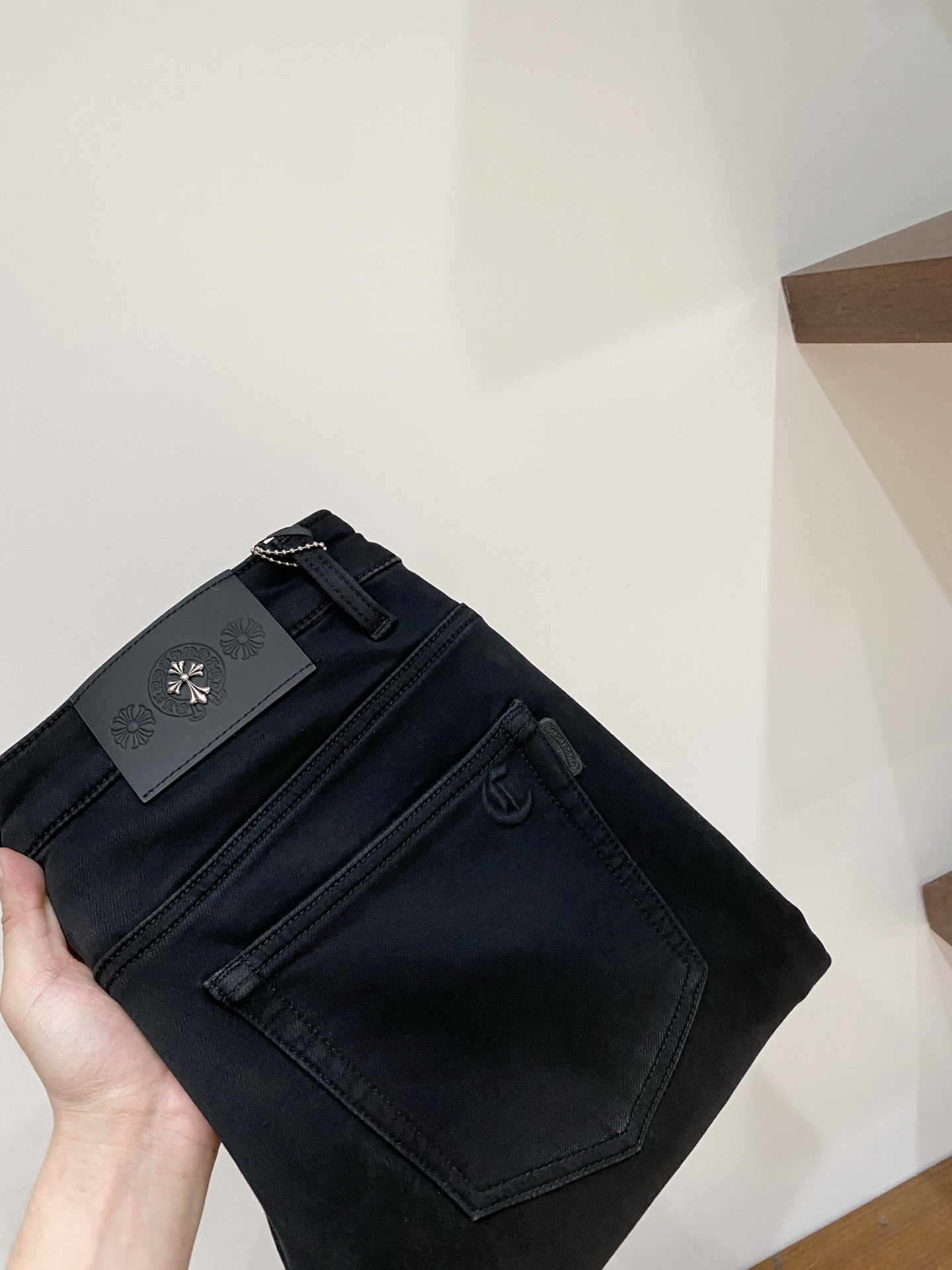 NO:651366,Chrome hearts, 2025 latest products, available at counters at the same time, original goods, washed casual jeans, imported original washed stretch fabrics, comfortable and elastic, original hardware accessories decorated with logo, super correct version, extremely high grade, counter quality, fashionable upper body, size 29-38, buy now,,chrome hearts,jeans,alexander wang19860909克罗心、2025最新品,专柜同步有售,原单狠货,水洗休闲牛仔裤,进口原版水洗弹力面料,舒适有弹性,原版五金辅料装饰logo,版型超正,档次极高,专柜品质,上身时尚有型,码数29-38 立即抢购,,chrome hearts,jeans,alexander wang,Men's clothing