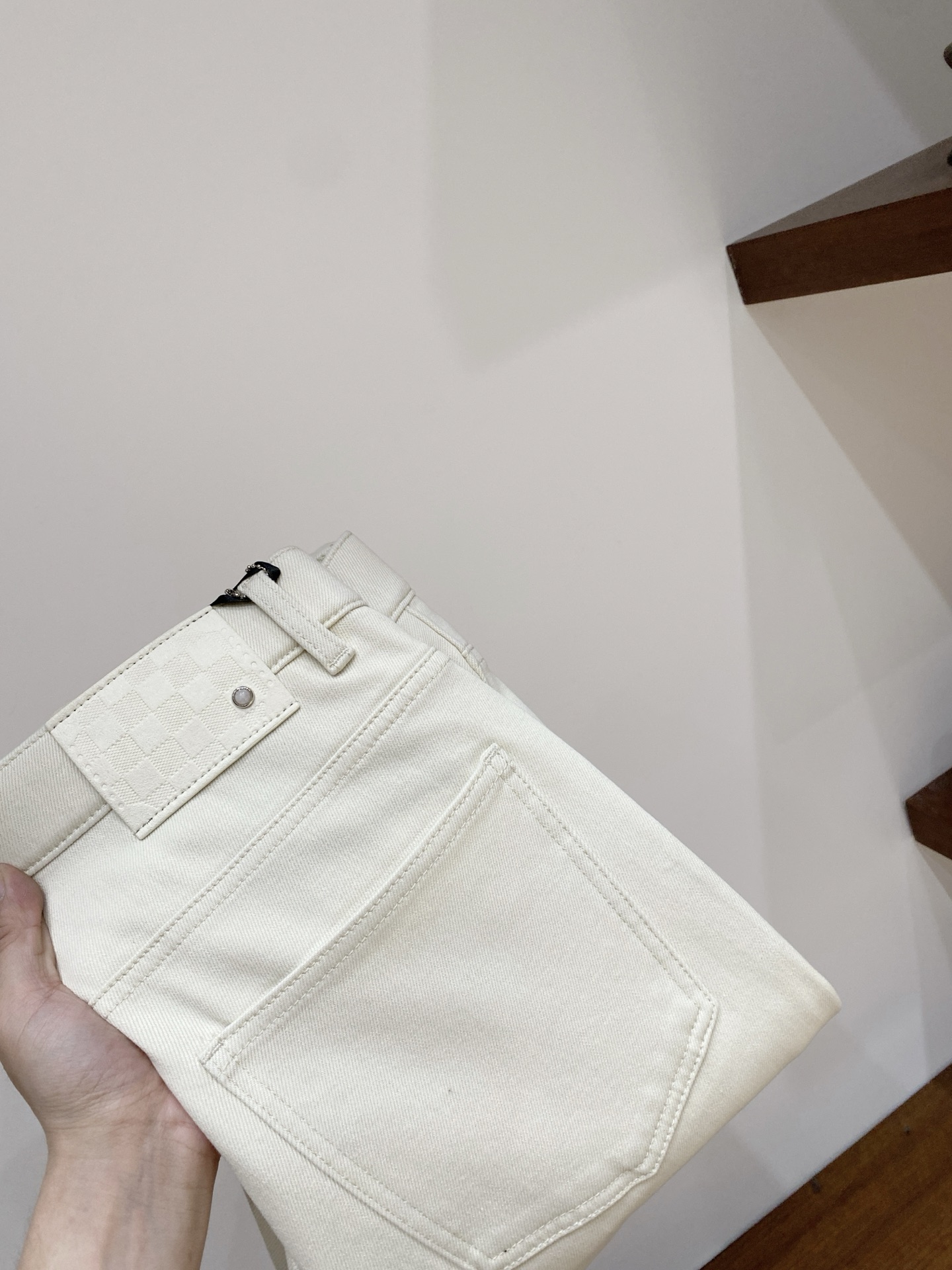 NO:651352,LV, 2025 latest products, available at counters simultaneously, original goods, washed casual jeans, imported original washed stretch fabrics, comfortable and elastic, original hardware accessories decorated with logo, super correct version, extremely high grade, counter quality, fashionable upper body, size 29-38, buy now, louis vuitton, jeans, alexander wang19860909LV、2025最新品,专柜同步有售,原单狠货,水洗休闲牛仔裤,进口原版水洗弹力面料,舒适有弹性,原版五金辅料装饰logo,版型超正,档次极高,专柜品质,上身时尚有型,码数29-38 立即抢购,,louis vuitton,jeans,alexander wang,Men's clothing