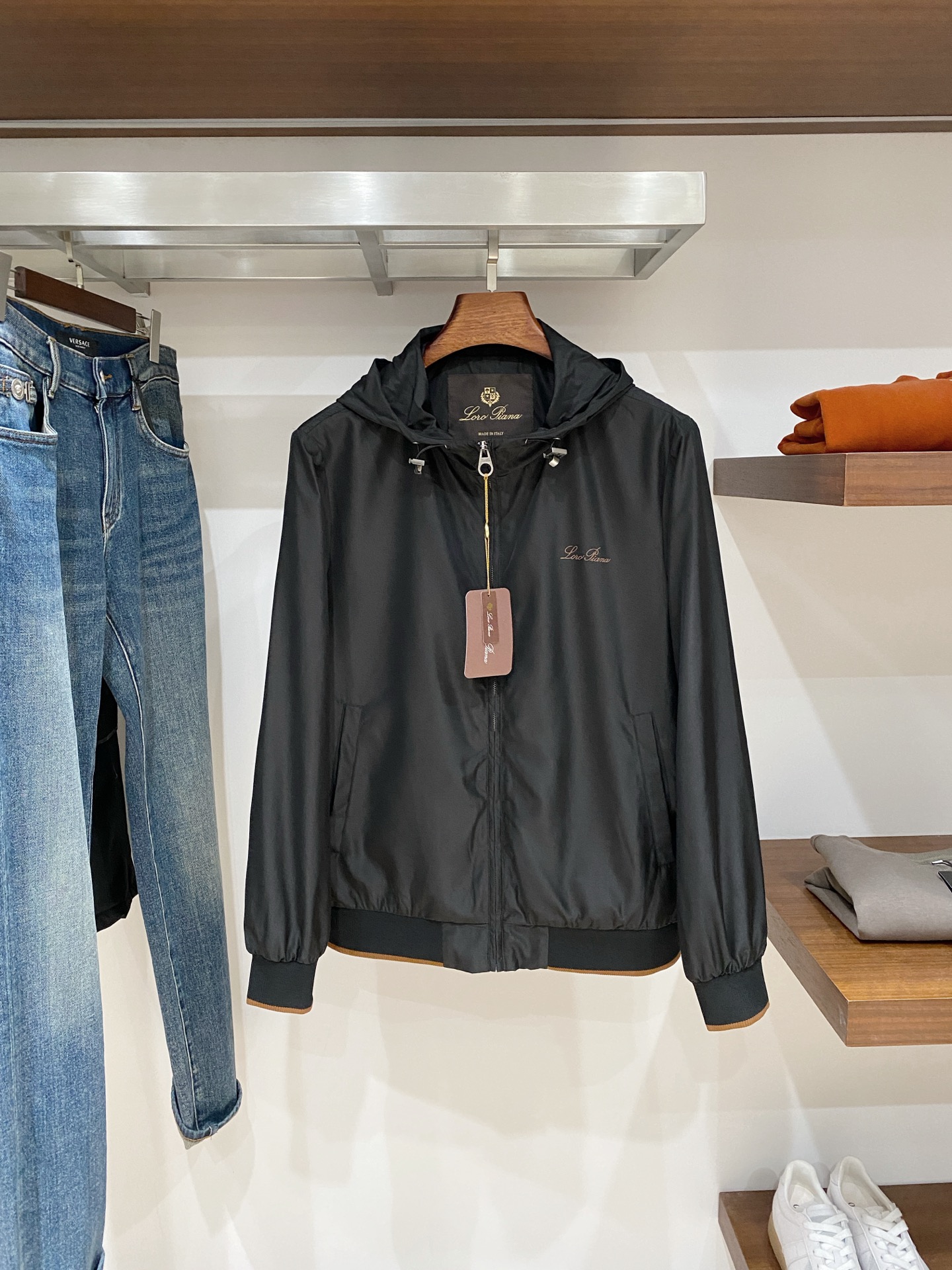 lP🆕、2025新品夹克外套，时尚帅气，简约百搭款，胸前顶级印胶装饰字母logo，定制原版面料，不仅挺括