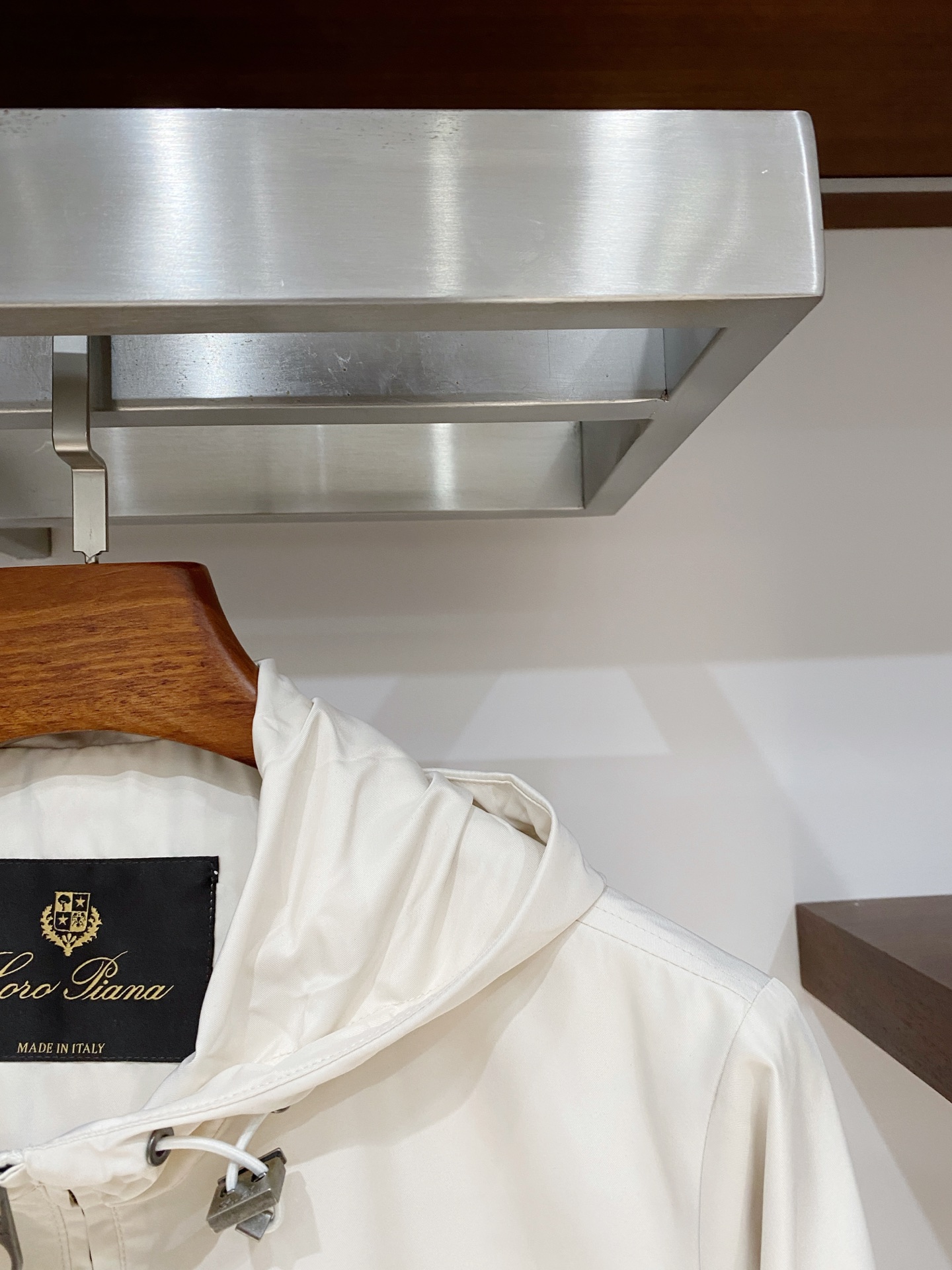 lP🆕、2025新品夹克外套，时尚帅气，简约百搭款，胸前顶级印胶装饰字母logo，定制原版面料，不仅挺括