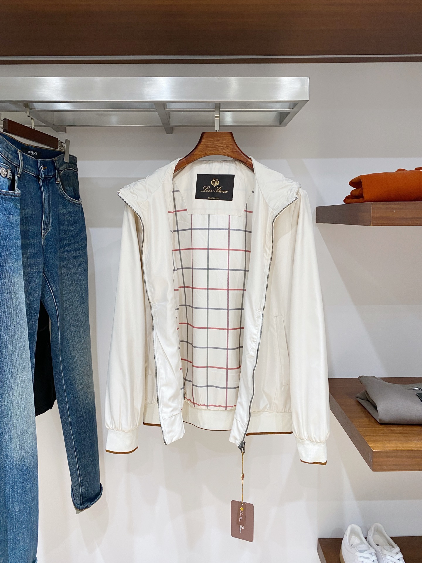 lP🆕、2025新品夹克外套，时尚帅气，简约百搭款，胸前顶级印胶装饰字母logo，定制原版面料，不仅挺括