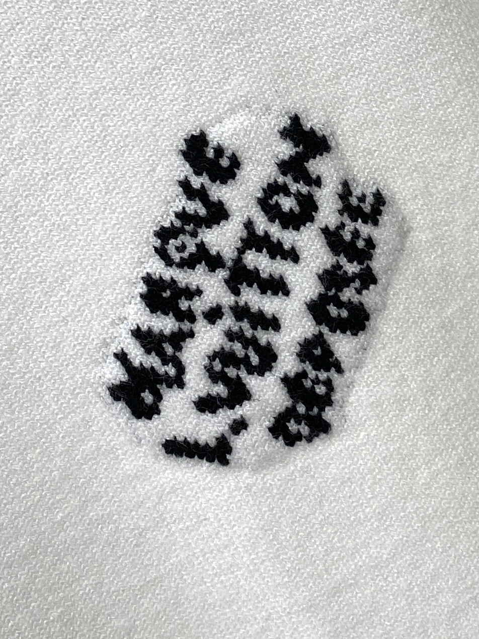 路易威登、2025新品羊毛衣 具有手感细腻柔软，可直接与肌肤接触，让暖心的纱线变化出细腻的质感，顶级工艺