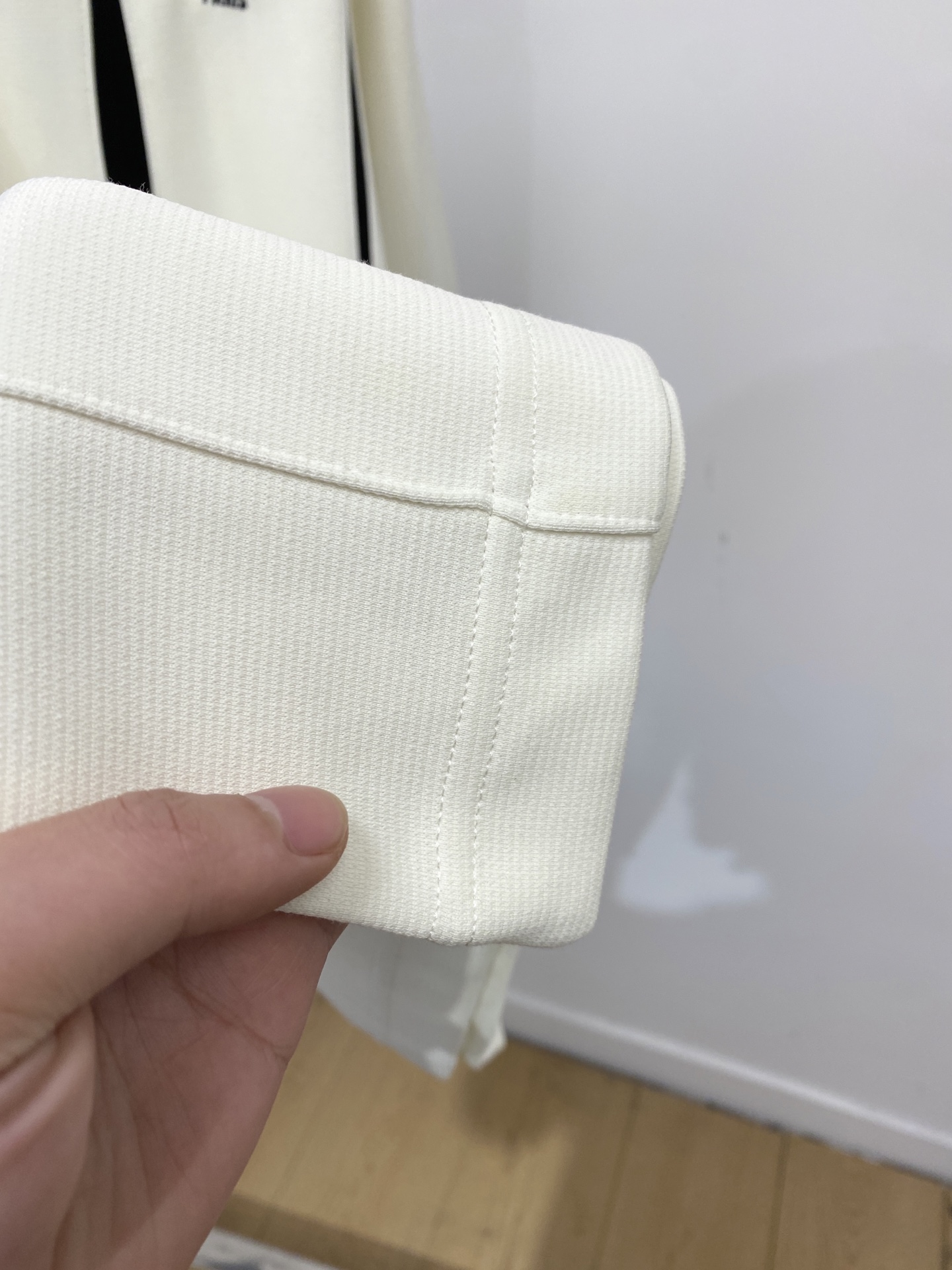 支持年后退换！ 巴黎世家、2025新品卫衣，帅气时尚，胸前精致刺绣图案字母logo，简约百搭款。面料棉 