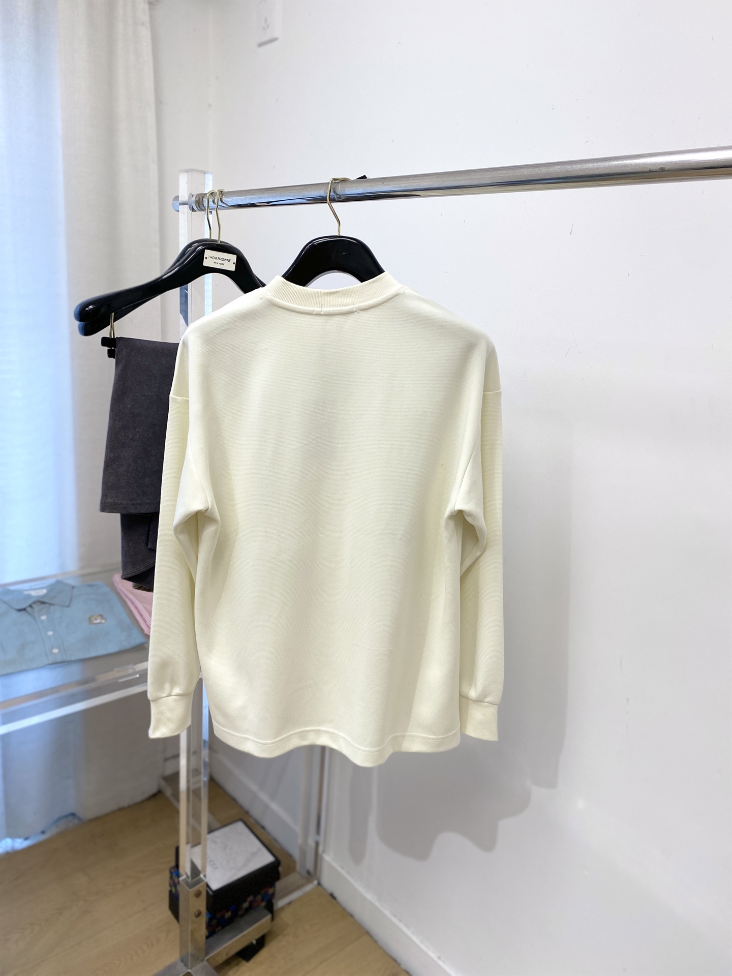 支持年后退换！ 巴黎世家、2025新品卫衣，帅气时尚，胸前精致刺绣图案字母logo，简约百搭款。面料棉 