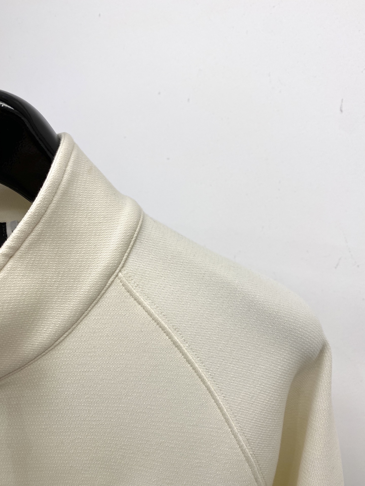 支持年后退换！ 古奇、2025新品卫衣，帅气时尚，胸前精致刺绣字母logo，简约百搭款。面料棉 不仅挺括