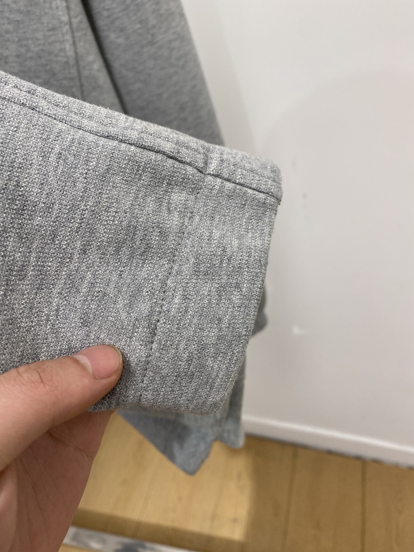 支持年后退换！ 古奇、2025新品卫衣，帅气时尚，胸前精致刺绣字母logo，简约百搭款。面料棉 不仅挺括