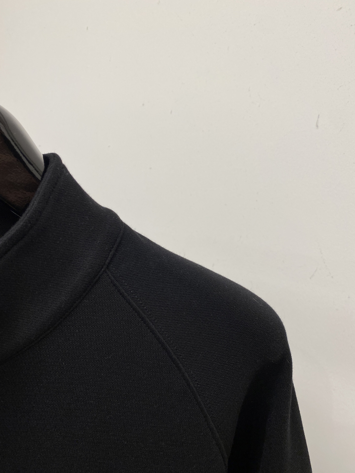 支持年后退换！ 古奇、2025新品卫衣，帅气时尚，胸前精致刺绣字母logo，简约百搭款。面料棉 不仅挺括