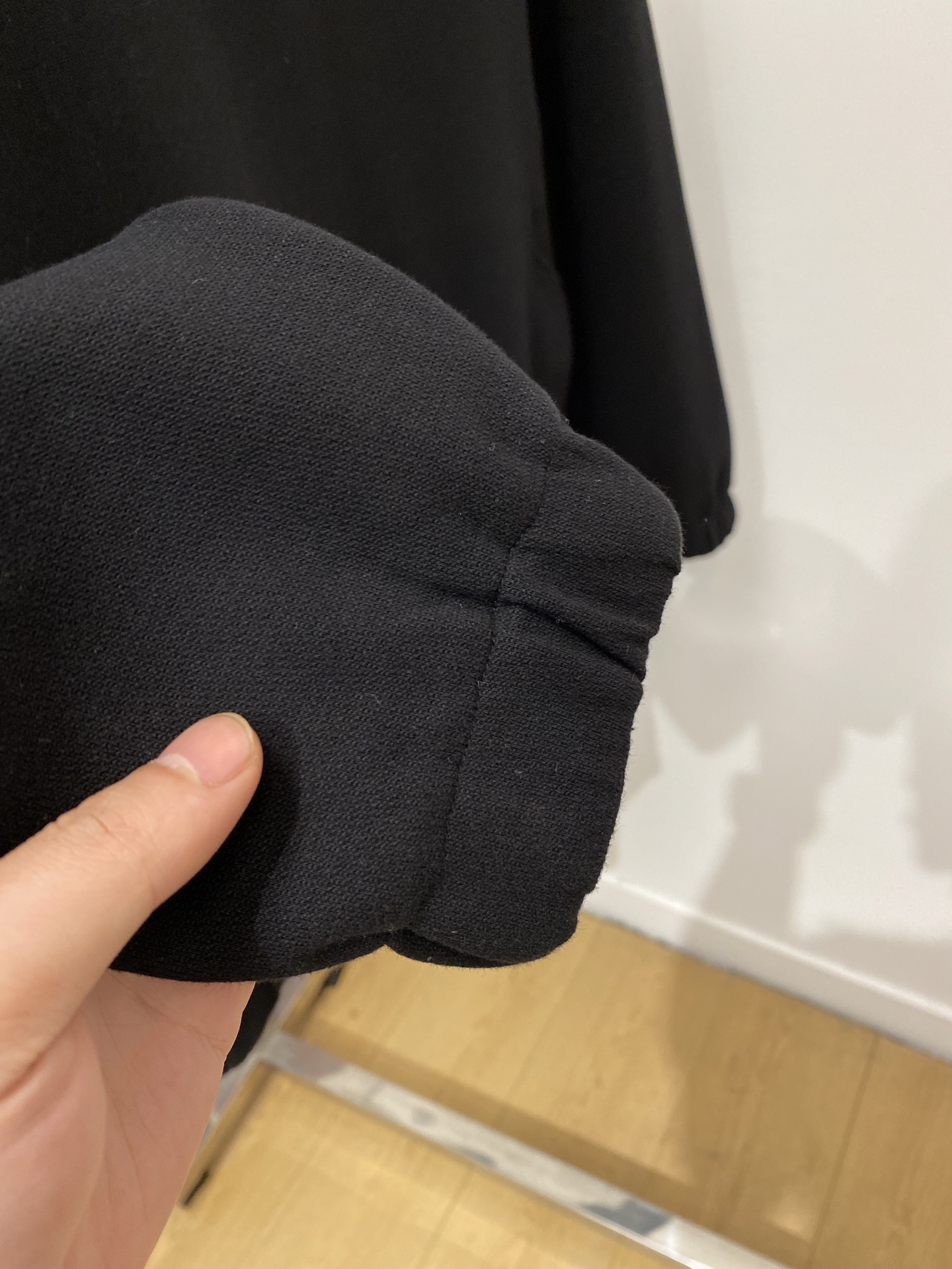 支持年后退换！ 古奇、2025新品卫衣，帅气时尚，胸前精致刺绣字母logo，简约百搭款。面料棉 不仅挺括