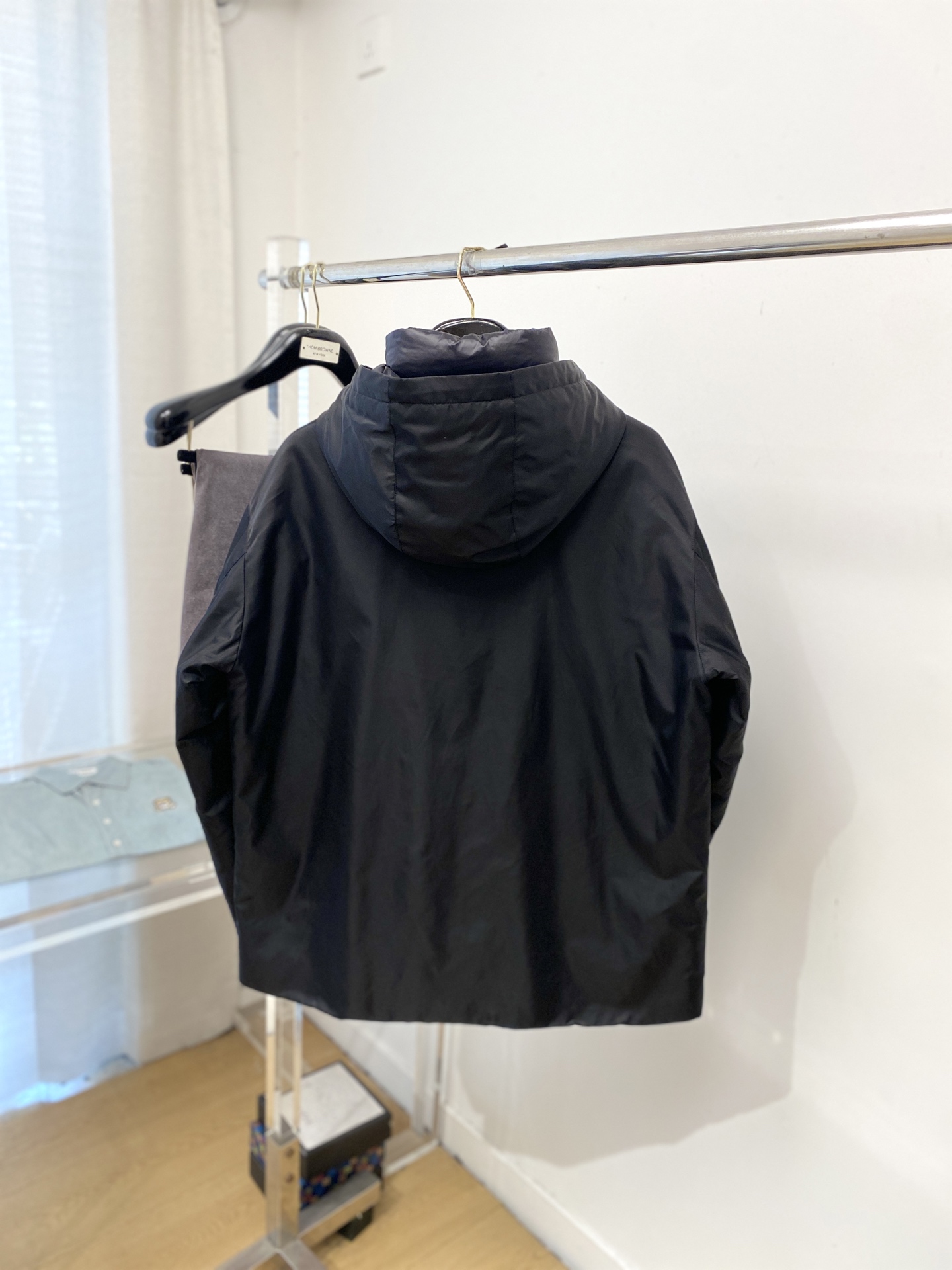 普拉达、2025最新款男士轻薄羽绒夹克、面料柔软舒适 ．上身版型超赞 ．拉链．辅料都是客供 、进口面料，