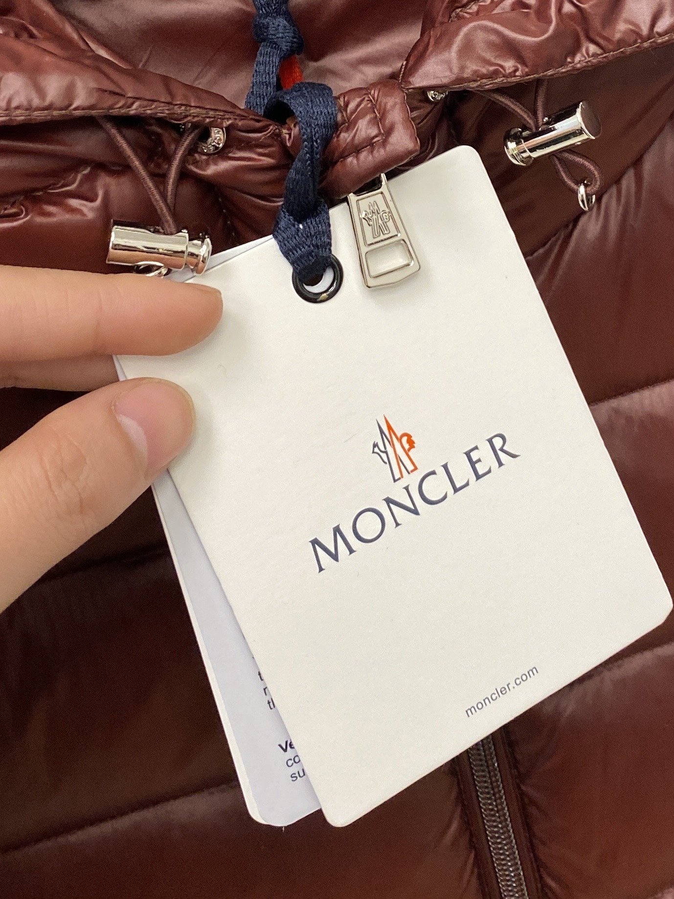 蒙口、2025最新款男士轻薄羽绒服、面料柔软舒适 ．上身版型超赞 ．拉链．辅料都是客供 、进口面料，轻便