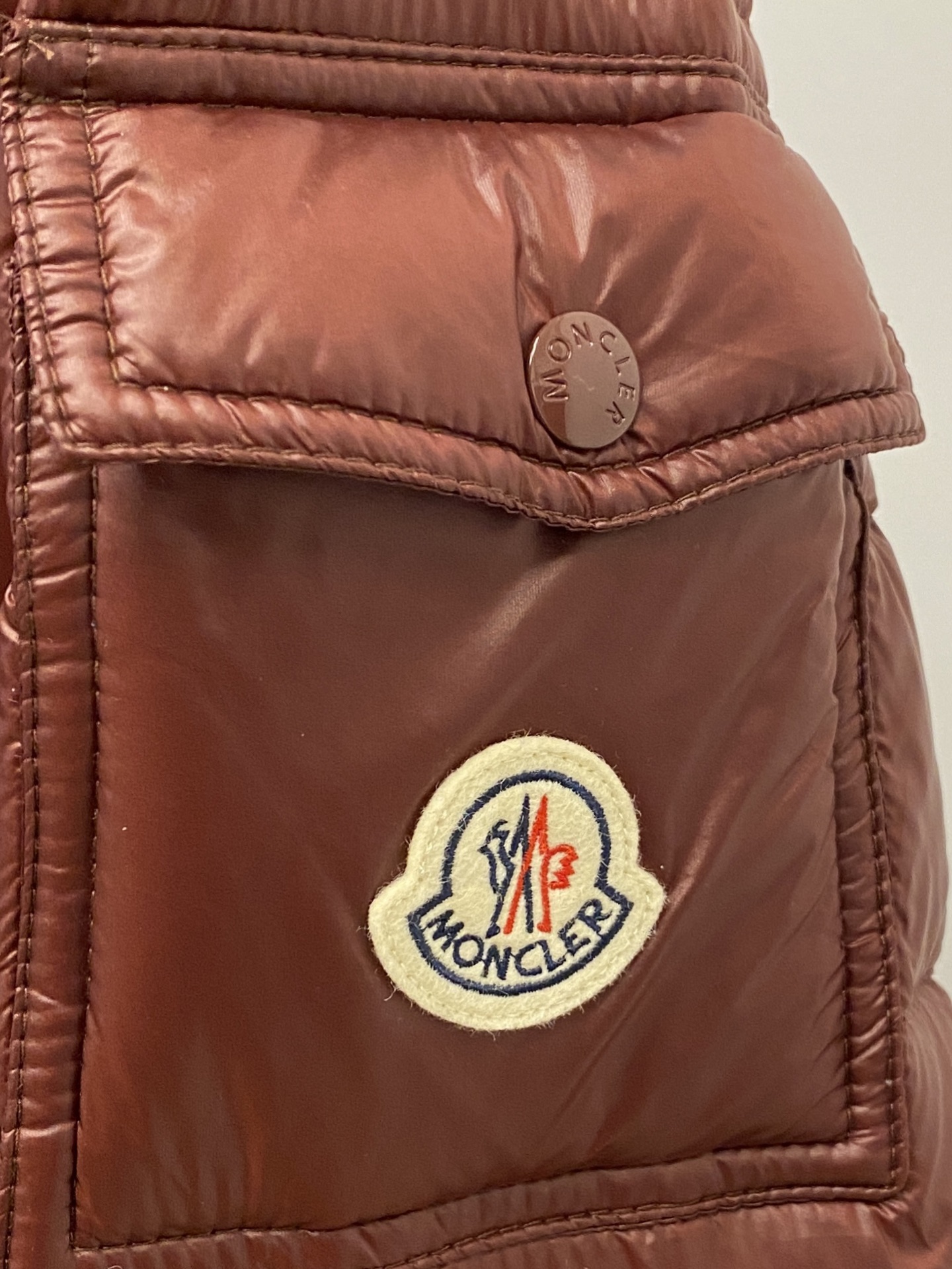 蒙口、2025最新款男士轻薄羽绒服、面料柔软舒适 ．上身版型超赞 ．拉链．辅料都是客供 、进口面料，轻便