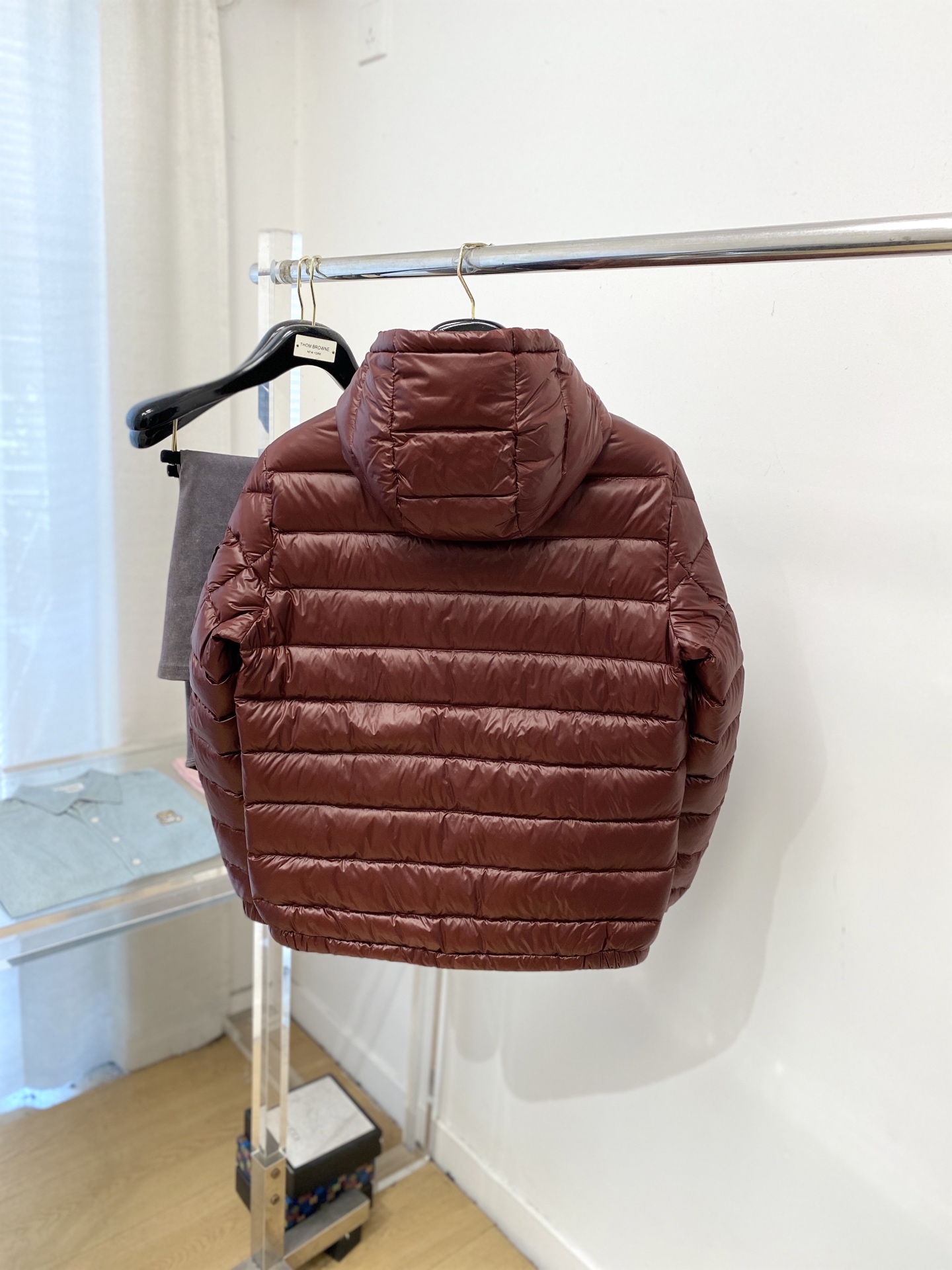 蒙口、2025最新款男士轻薄羽绒服、面料柔软舒适 ．上身版型超赞 ．拉链．辅料都是客供 、进口面料，轻便