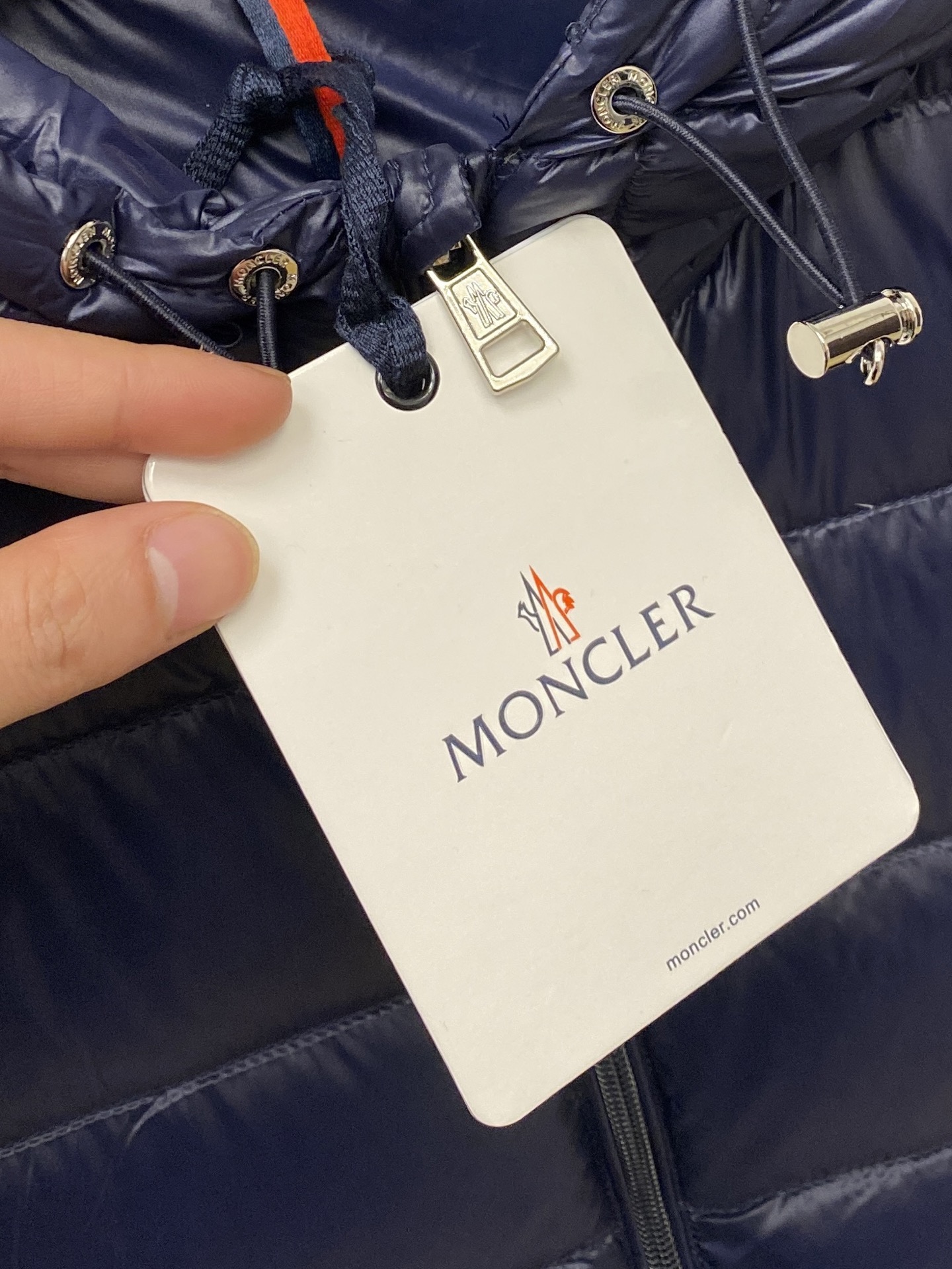 蒙口、2025最新款男士轻薄羽绒服、面料柔软舒适 ．上身版型超赞 ．拉链．辅料都是客供 、进口面料，轻便